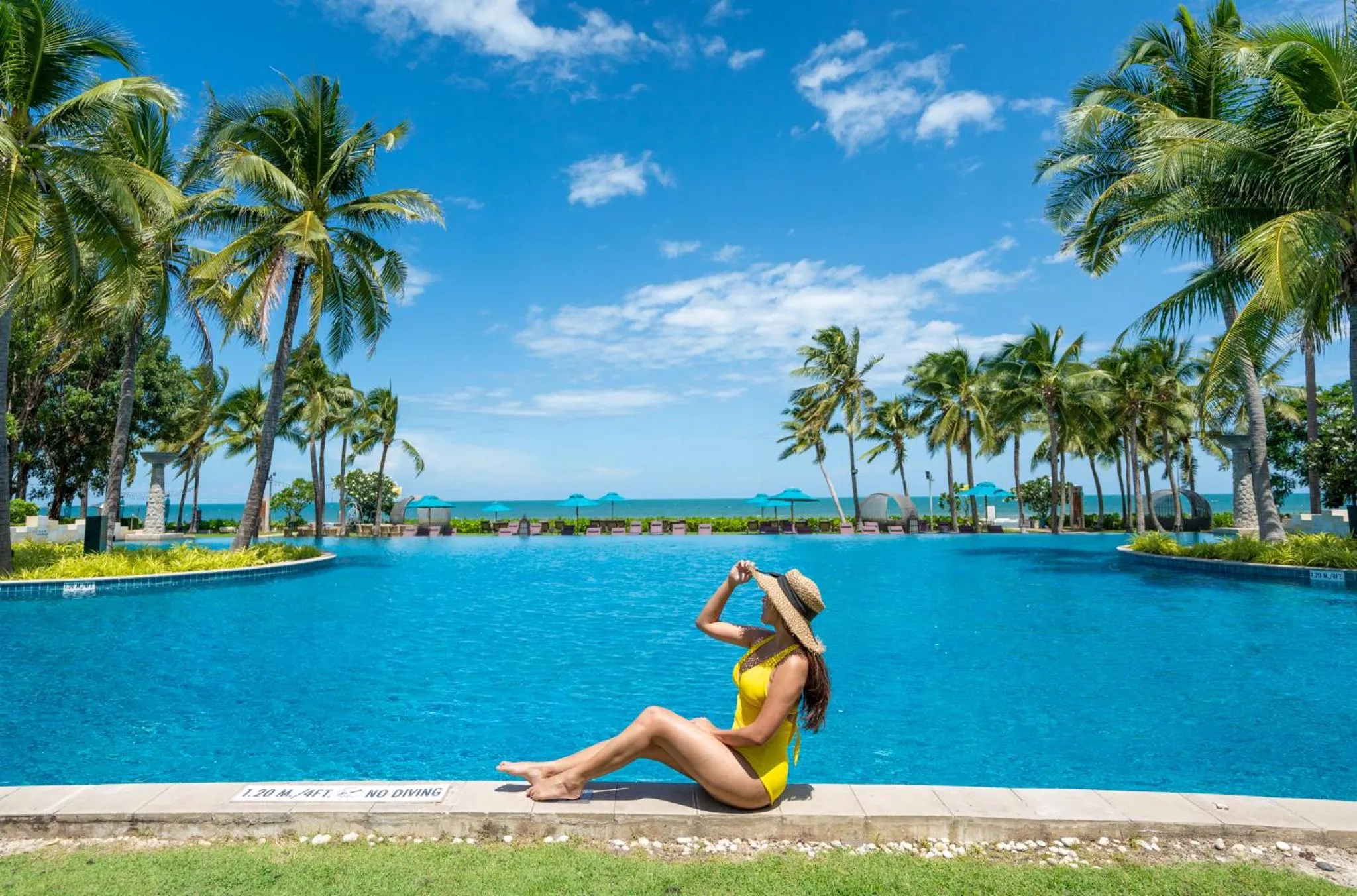 Swimming pool in Sheraton Hua Hin Resort & Spa