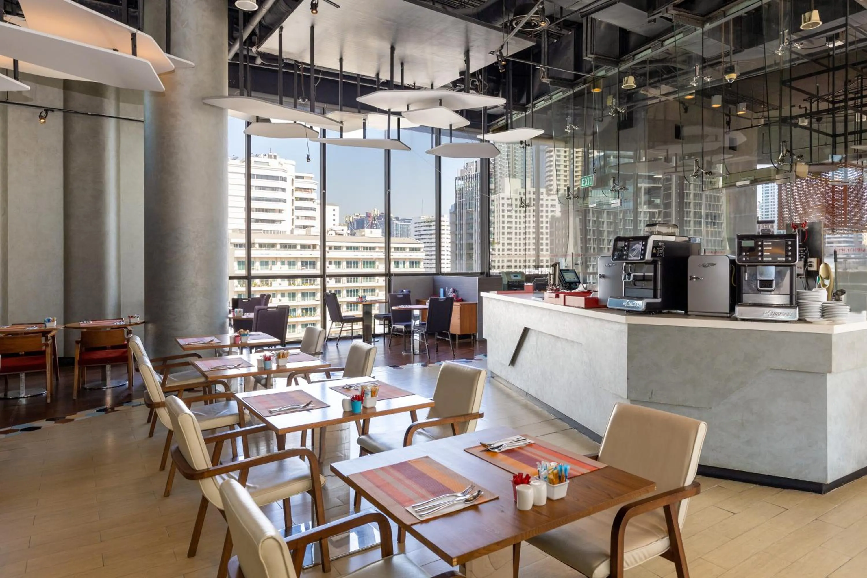 Restaurant/places to eat in Aloft Bangkok - Sukhumvit 11