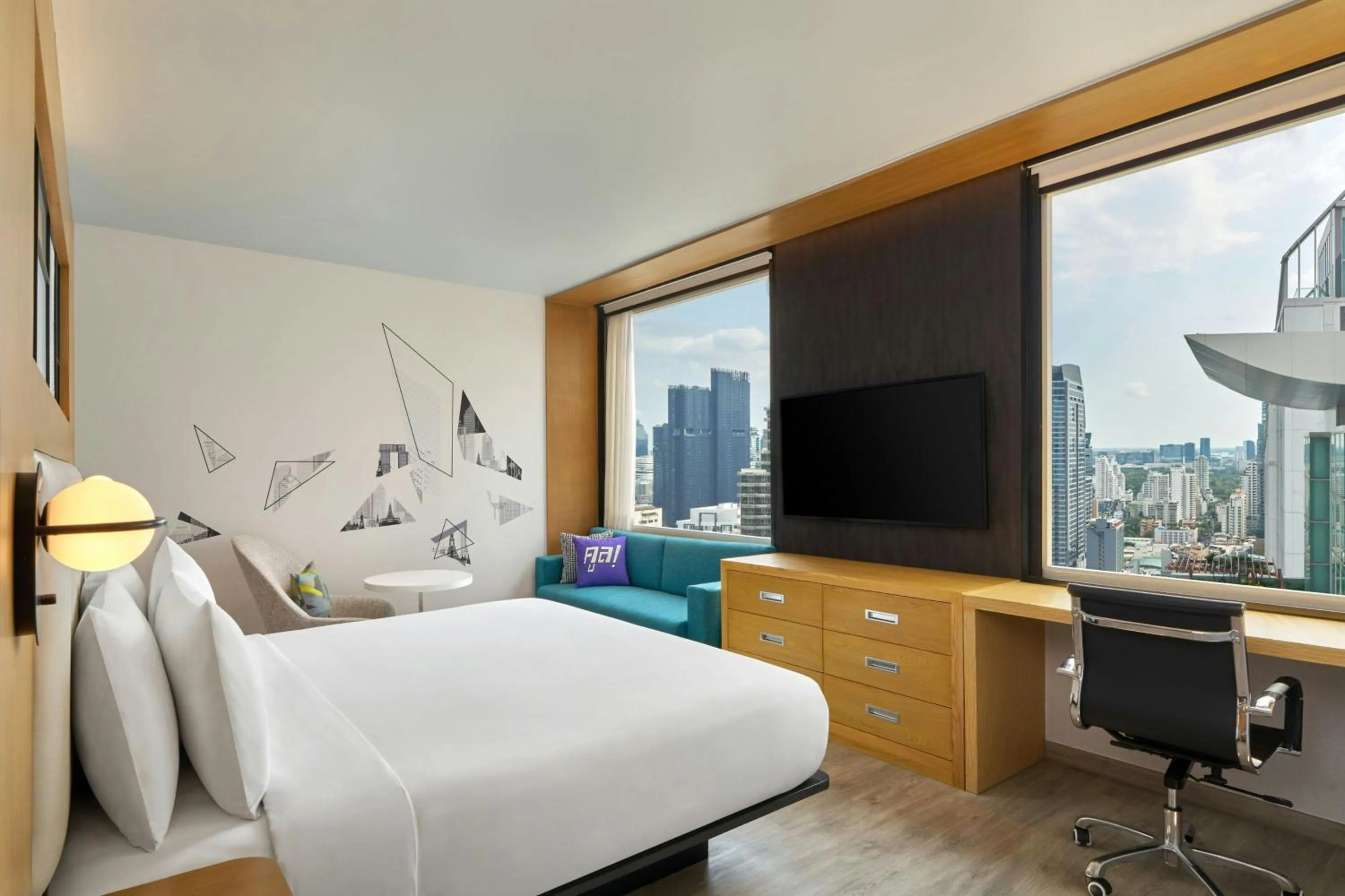 Bedroom, Bed in Aloft Bangkok - Sukhumvit 11