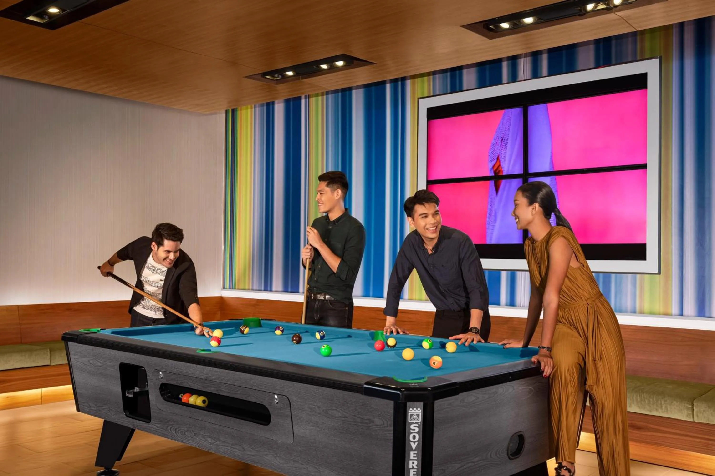 Swimming pool in Aloft Bangkok - Sukhumvit 11