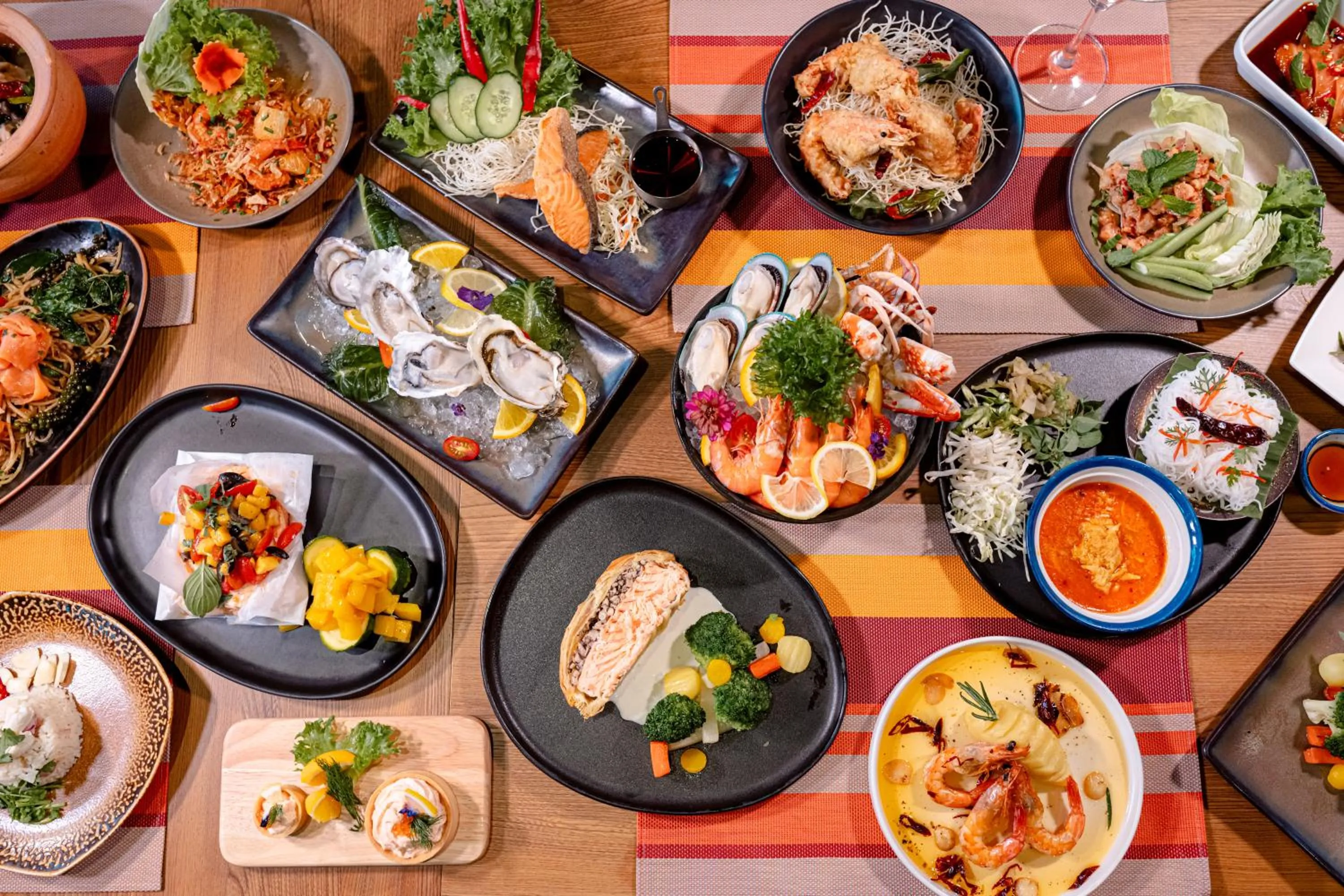 Restaurant/places to eat in Aloft Bangkok - Sukhumvit 11