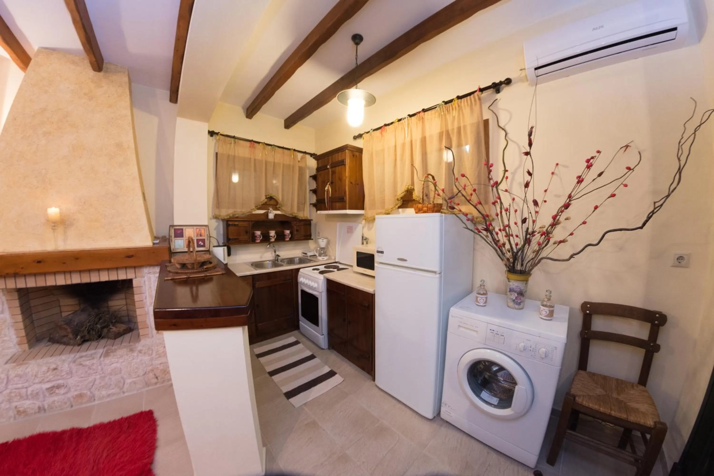 Kitchen or kitchenette in Corfu Sokraki Villas