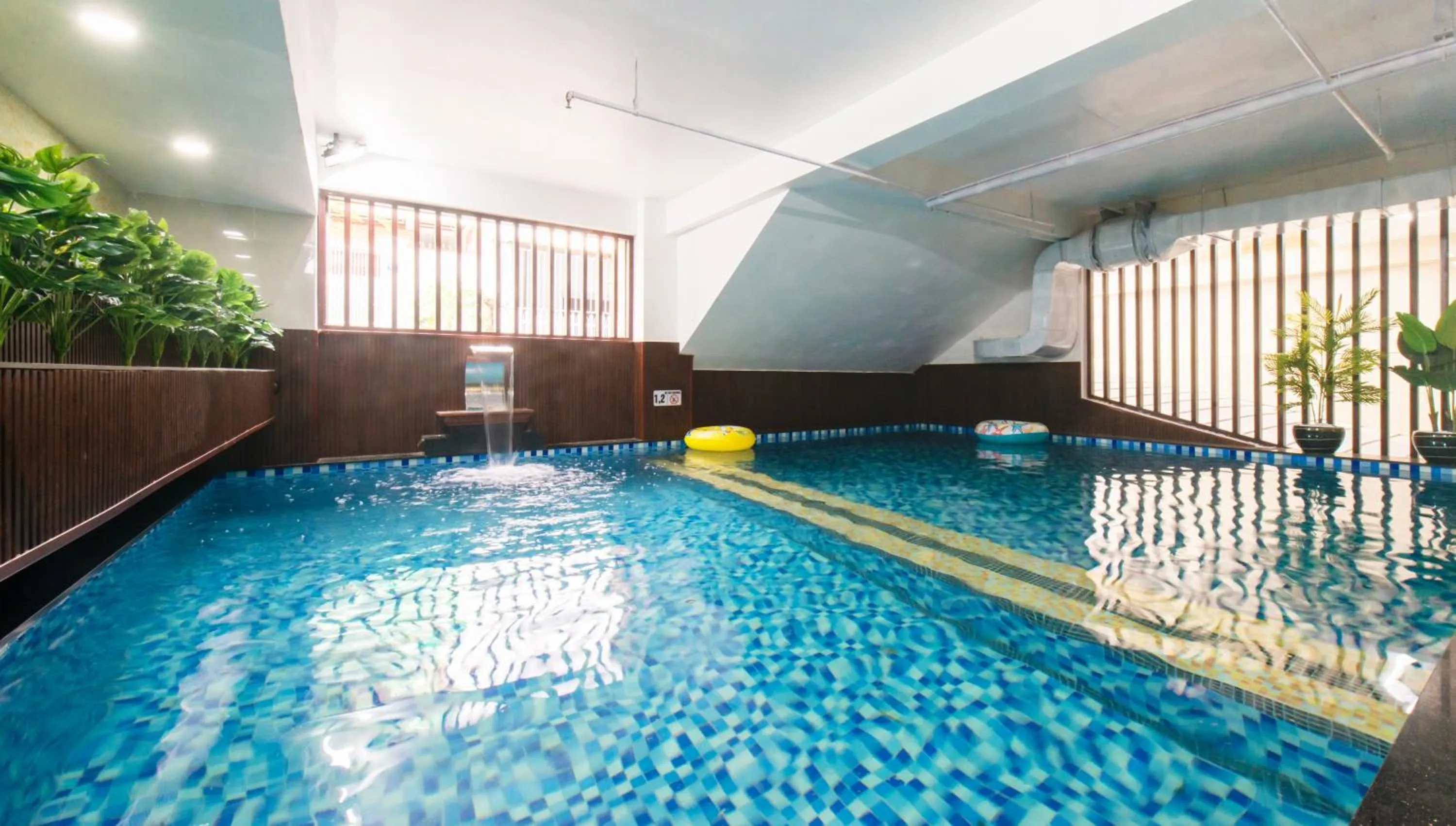 Swimming pool in La Casa Hotel Nha Trang