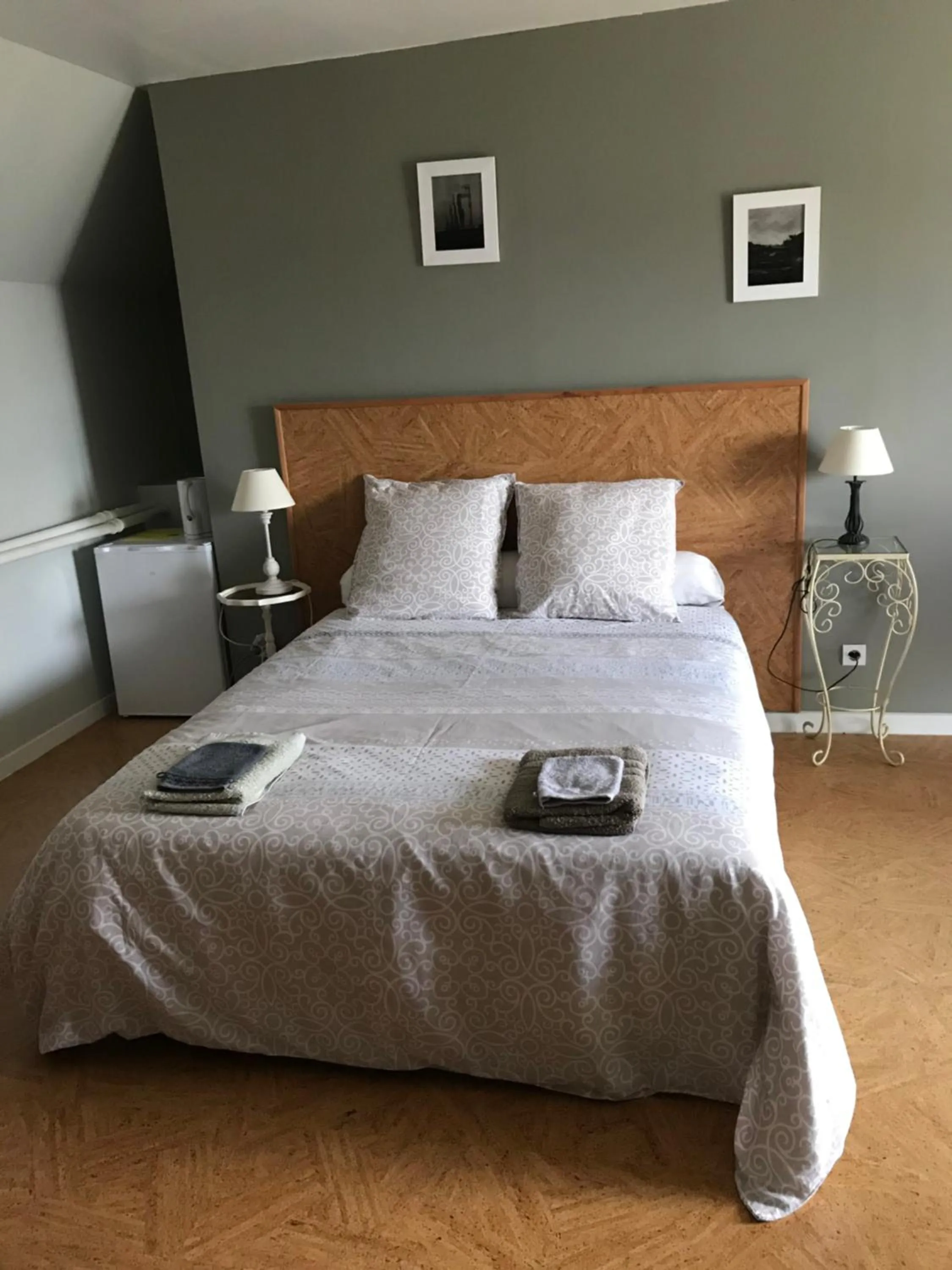 Photo of the whole room in Le puits de la Montrée