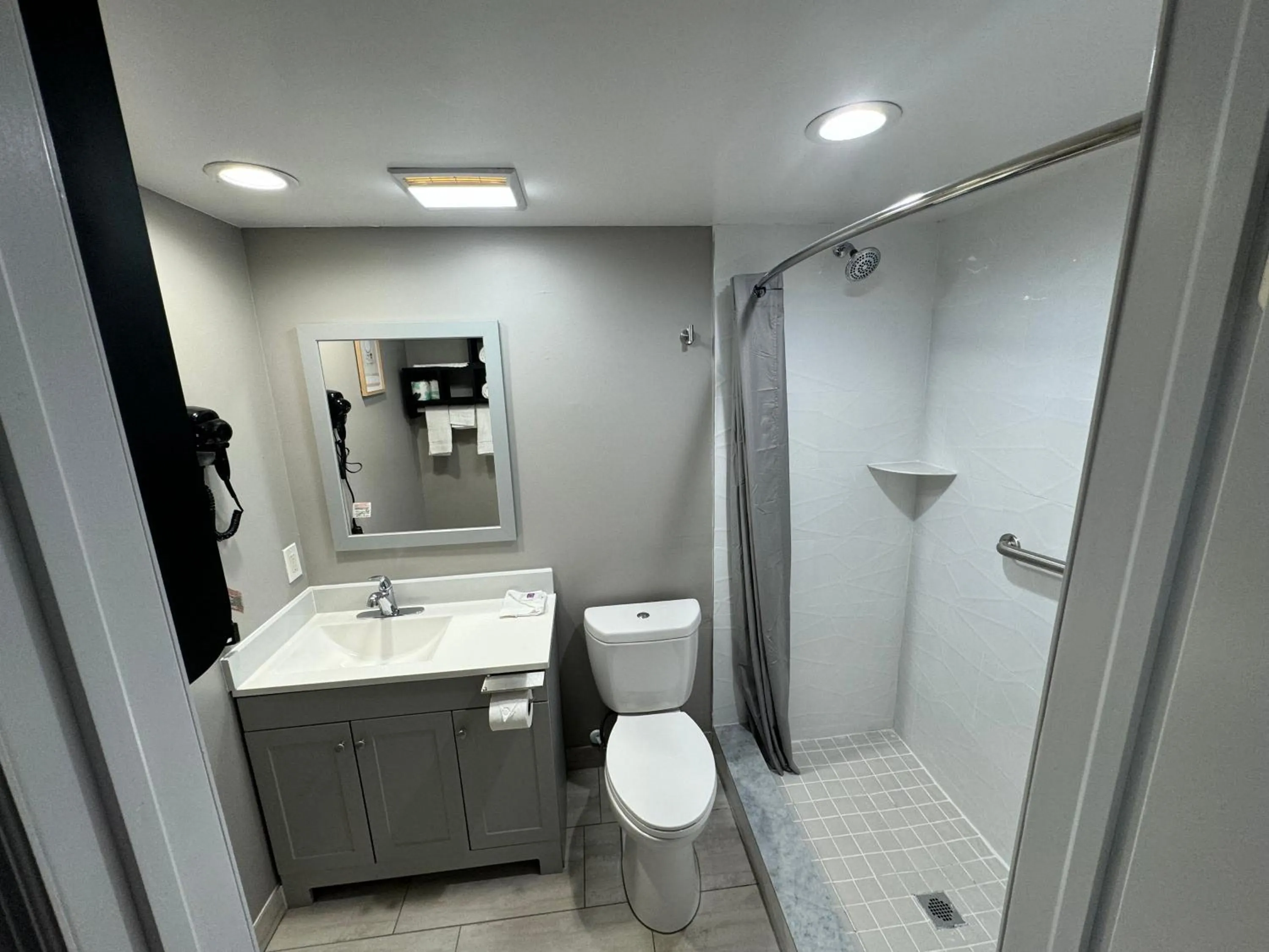 Shower in Studio 6-Englewood, FL