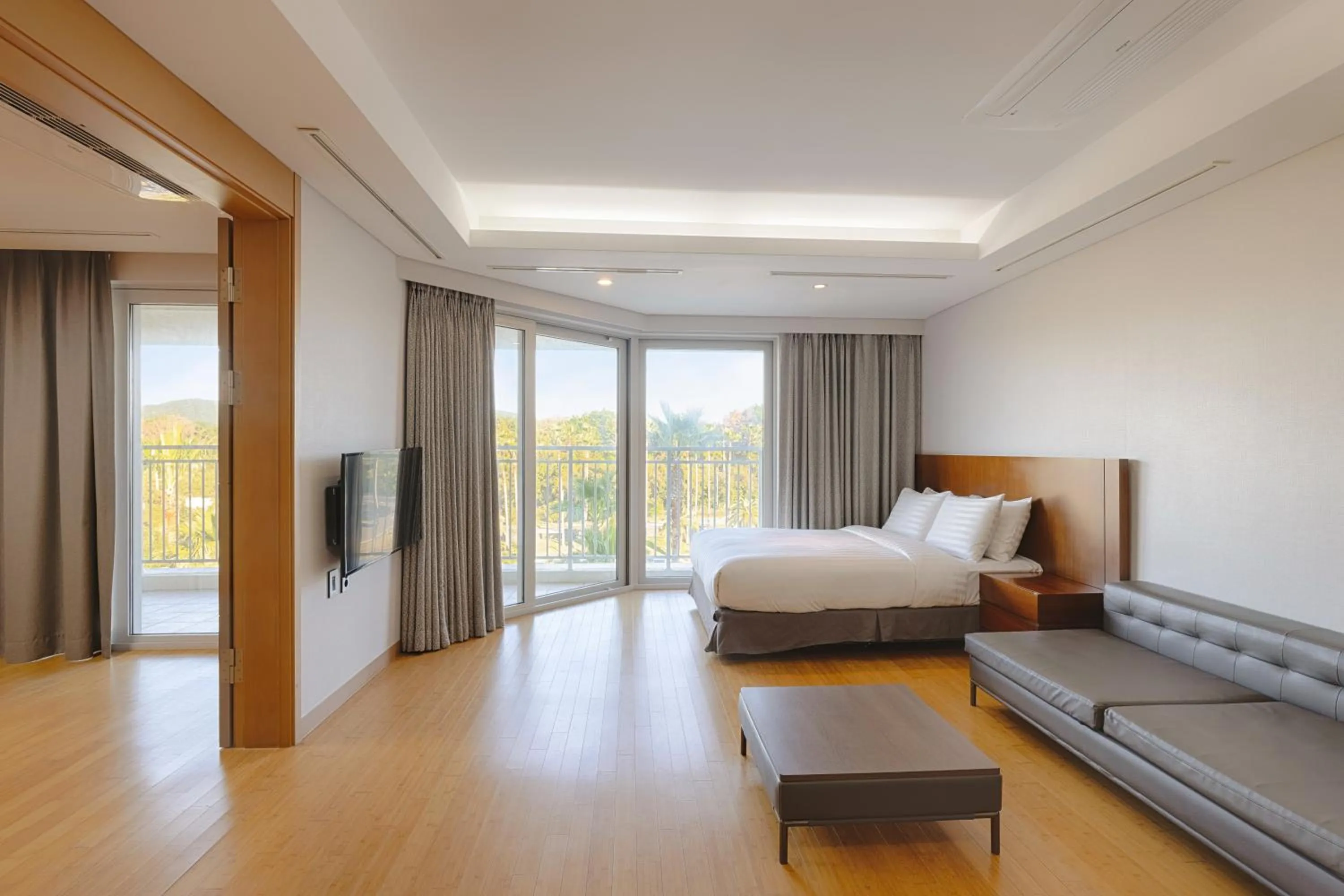 Bed in Sono Calm Jeju