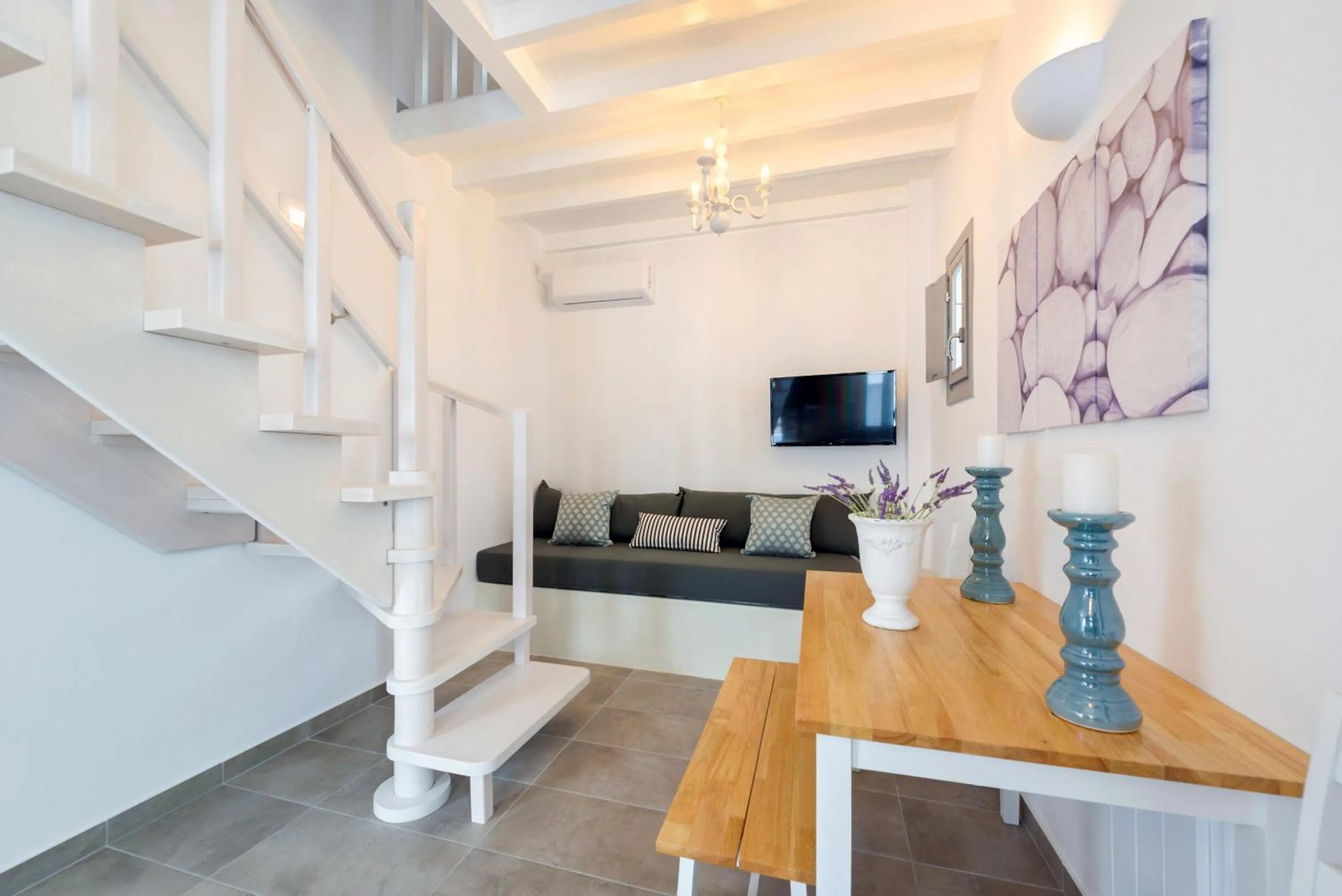 Seating area in White Harmony Suites
