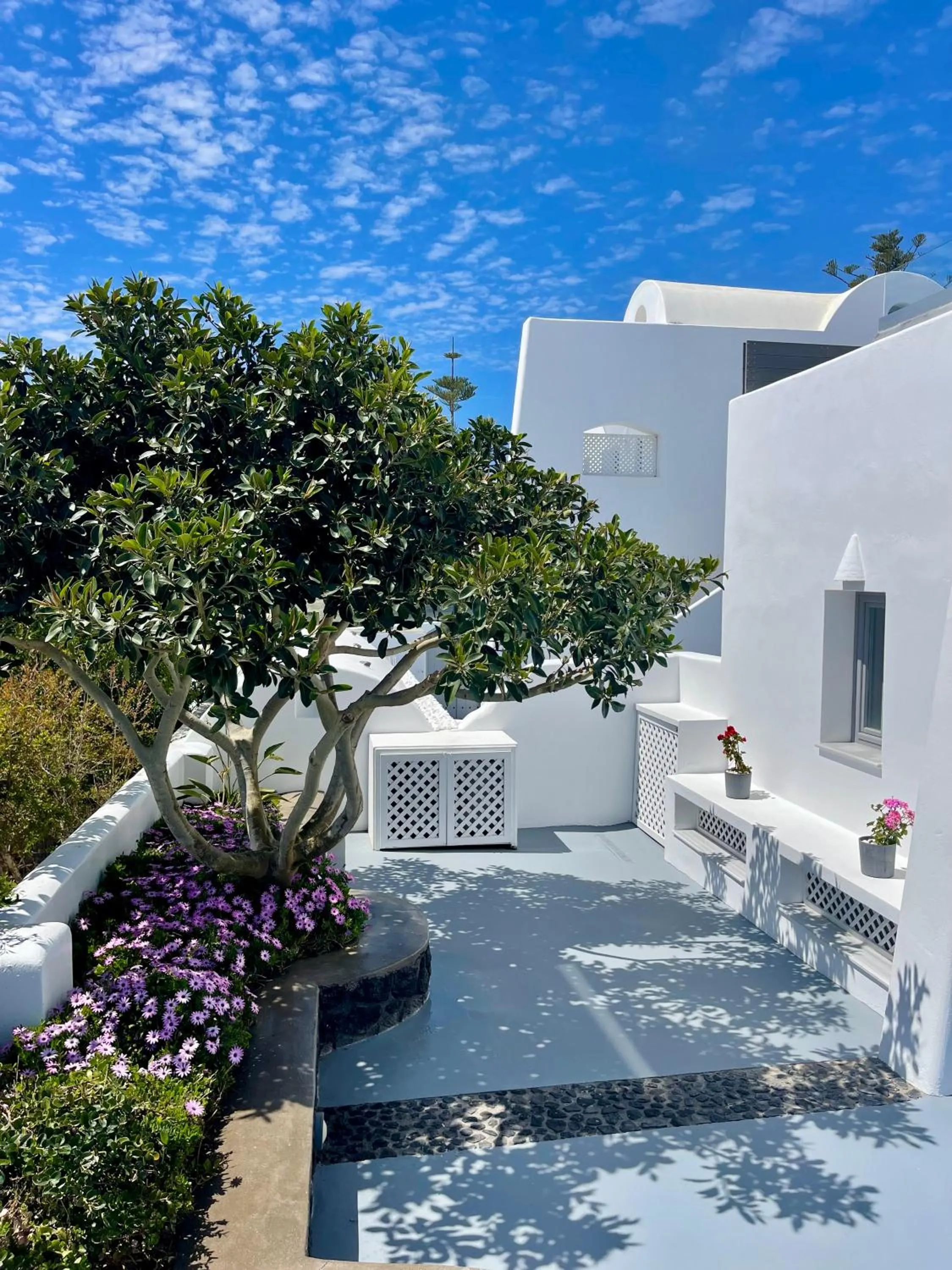 Property building in White Harmony Suites