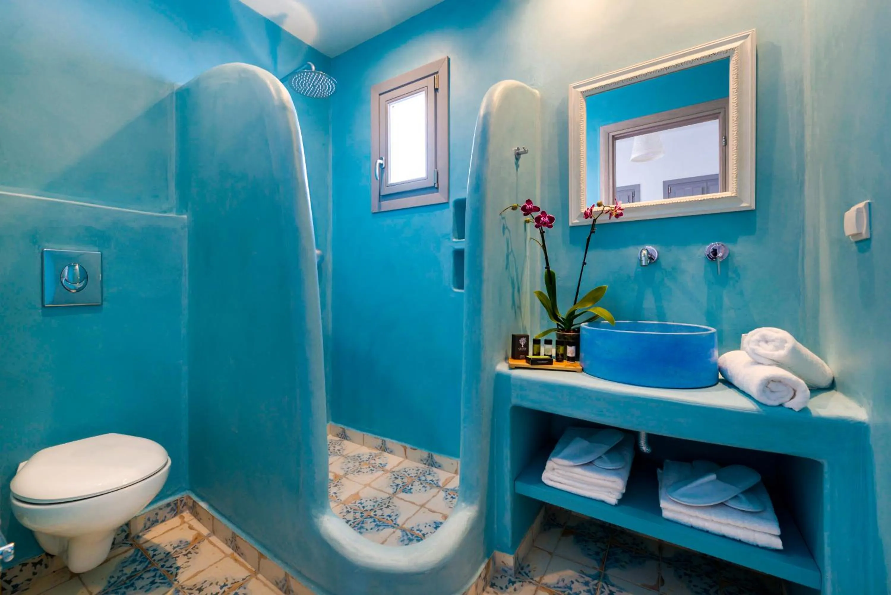 Bathroom in White Harmony Suites