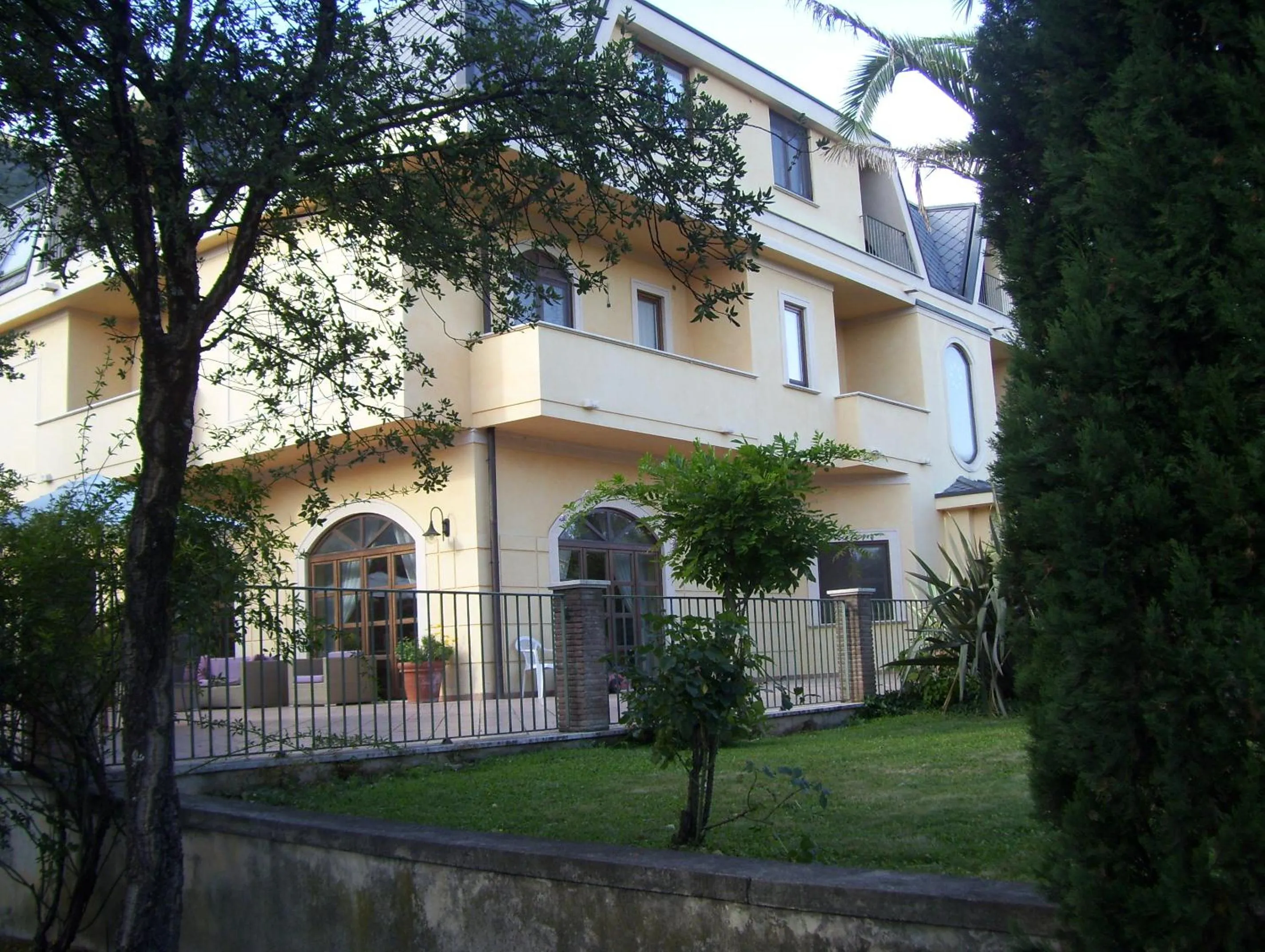Property building in Hotel Del Sole