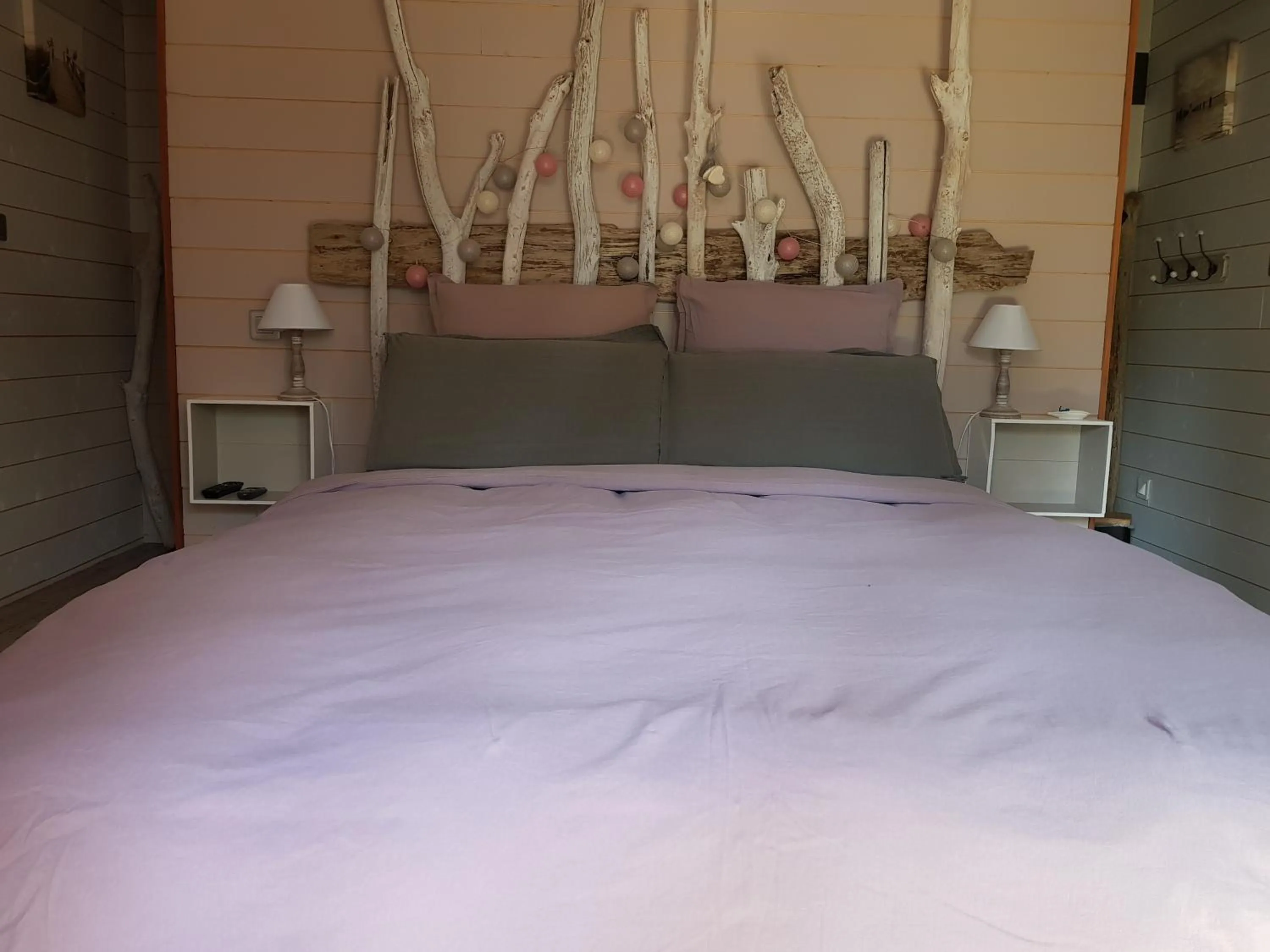 Bed in Au Bois Flotté