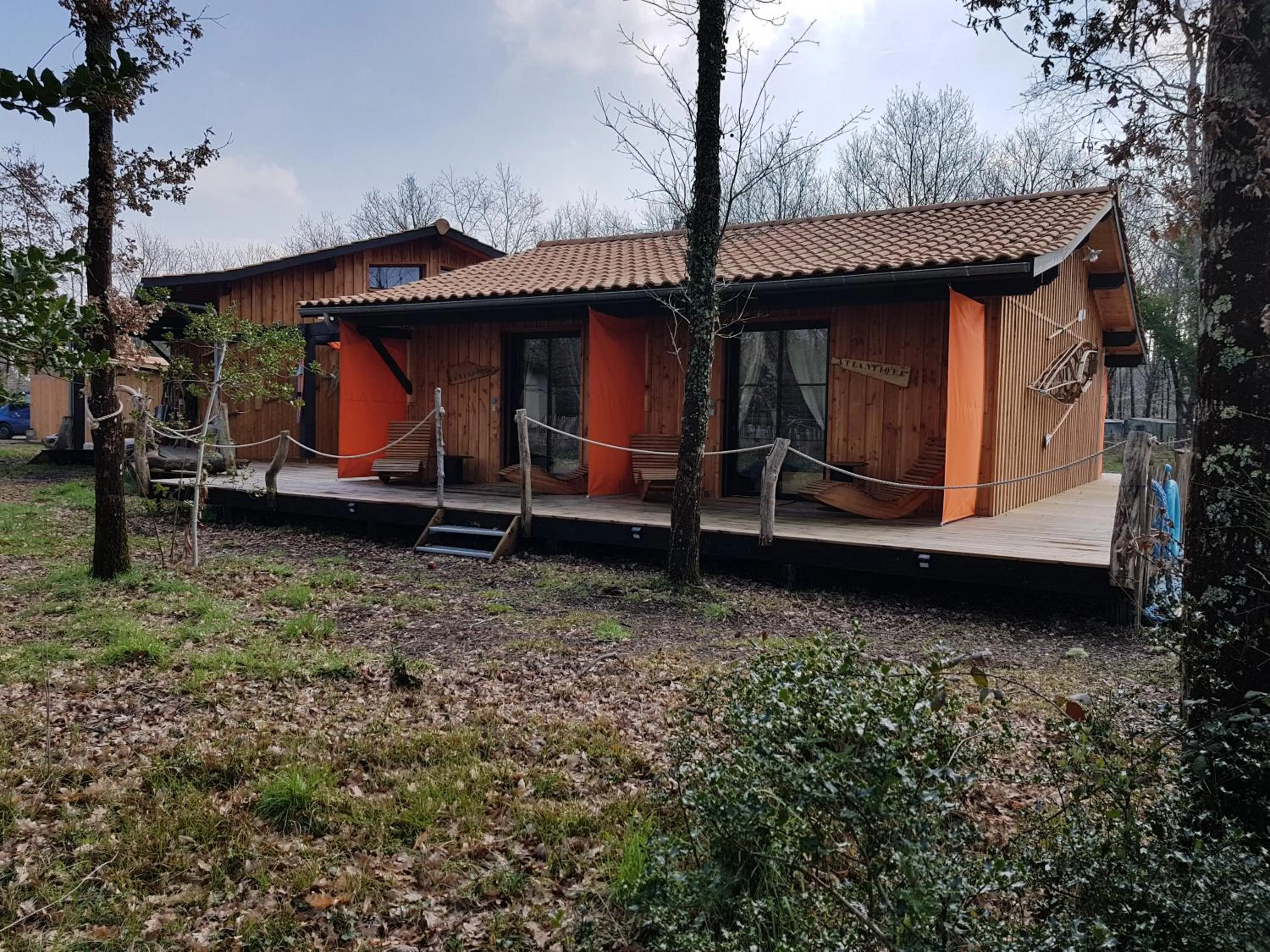 Property building in Au Bois Flotté