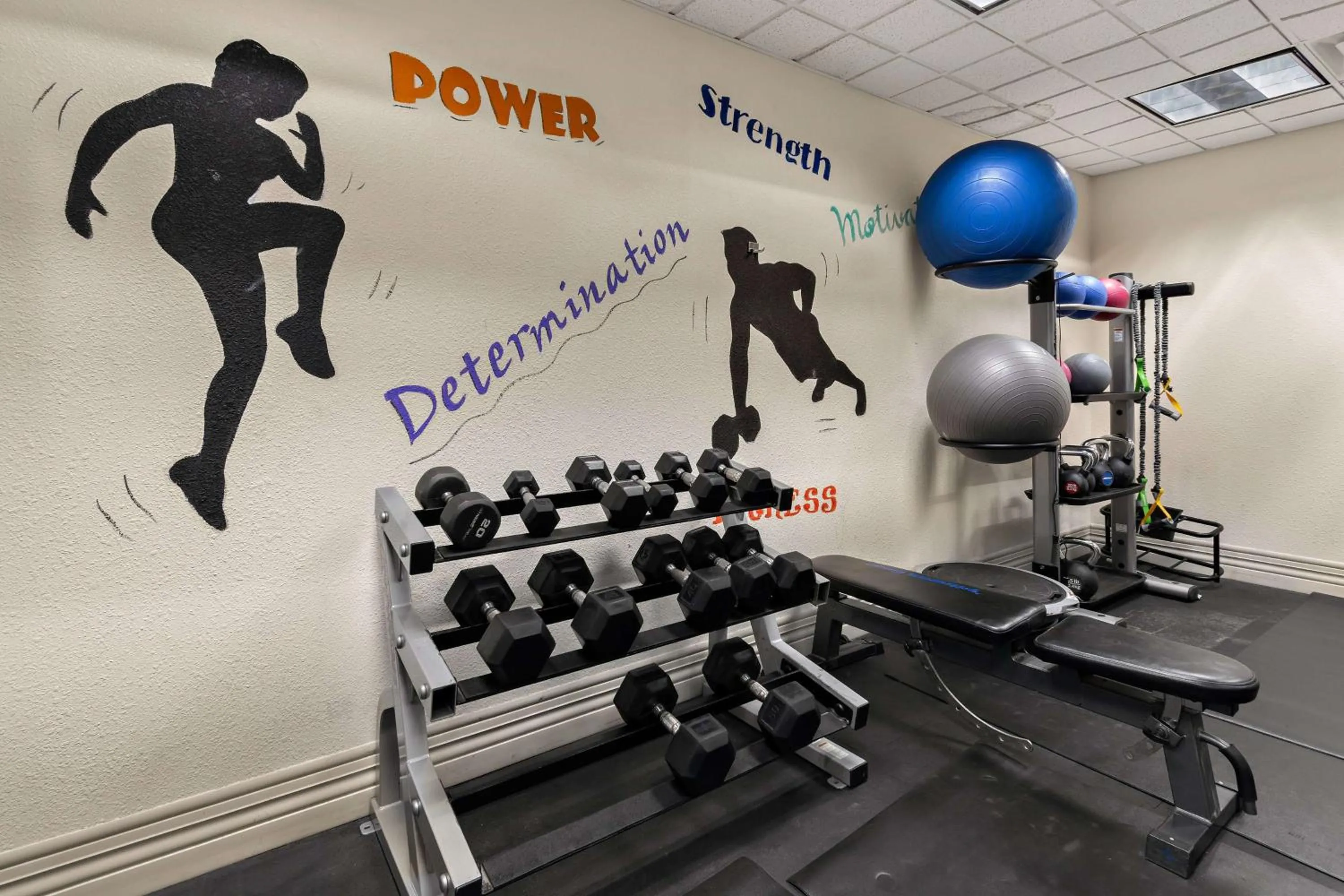 Fitness centre/facilities in Ramada by Wyndham Harrisburg/Hershey Area