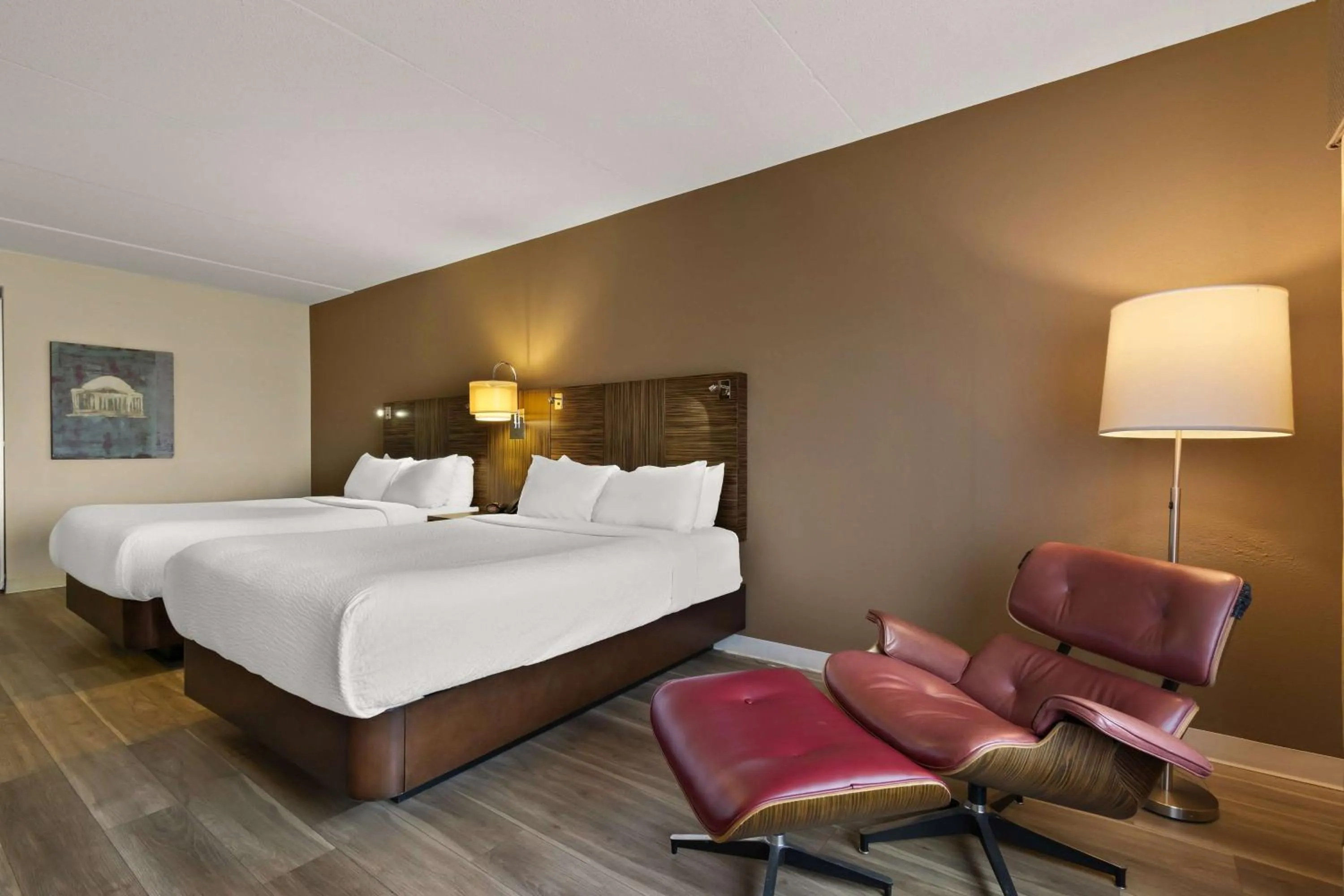 Photo of the whole room, Bed in Ramada by Wyndham Harrisburg/Hershey Area