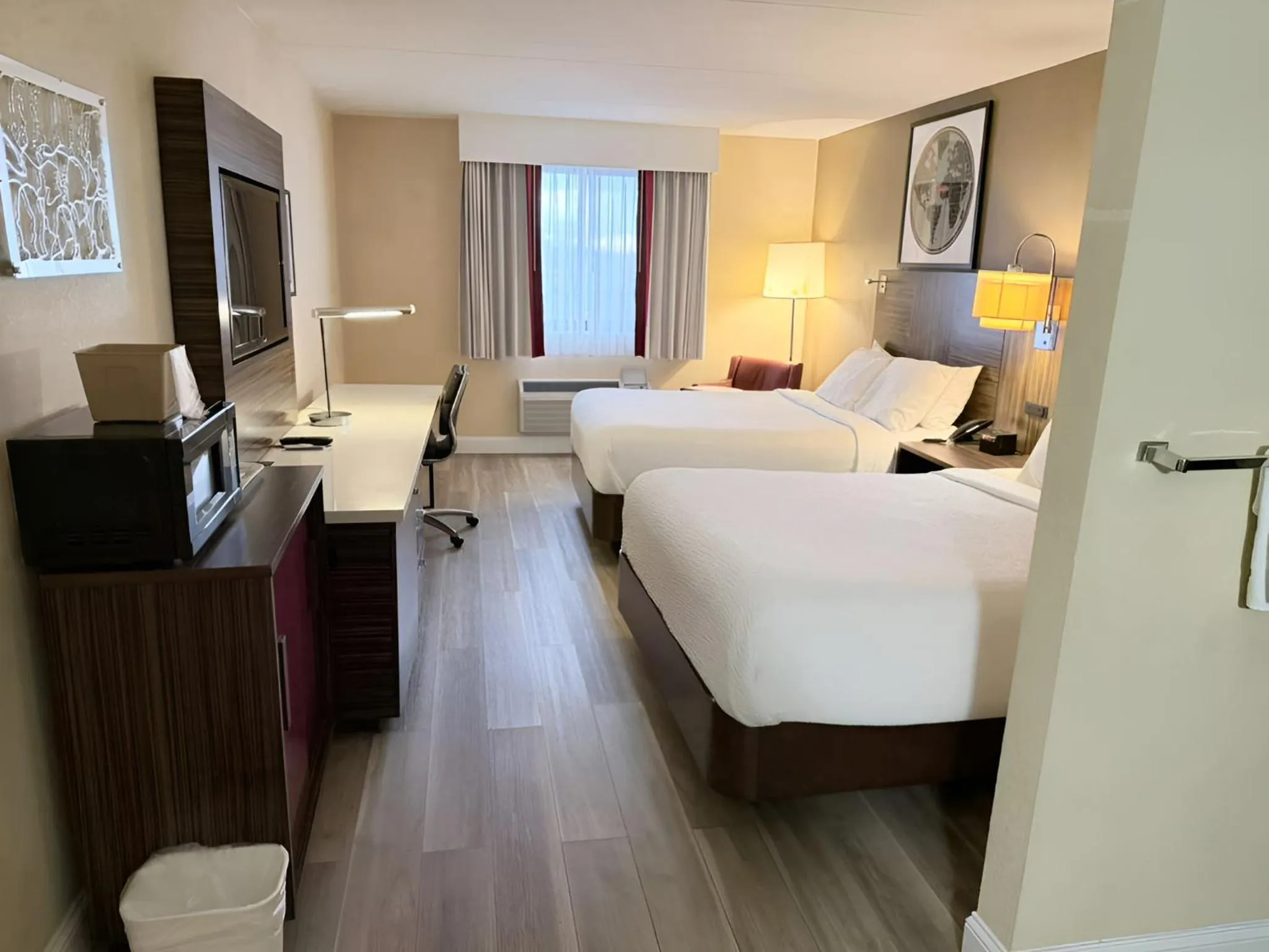 Bedroom, Bed in Ramada by Wyndham Harrisburg/Hershey Area