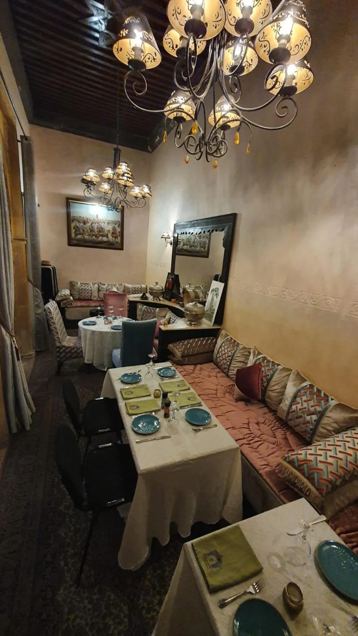 Restaurant/places to eat in Riad La Porte du Bouregreg