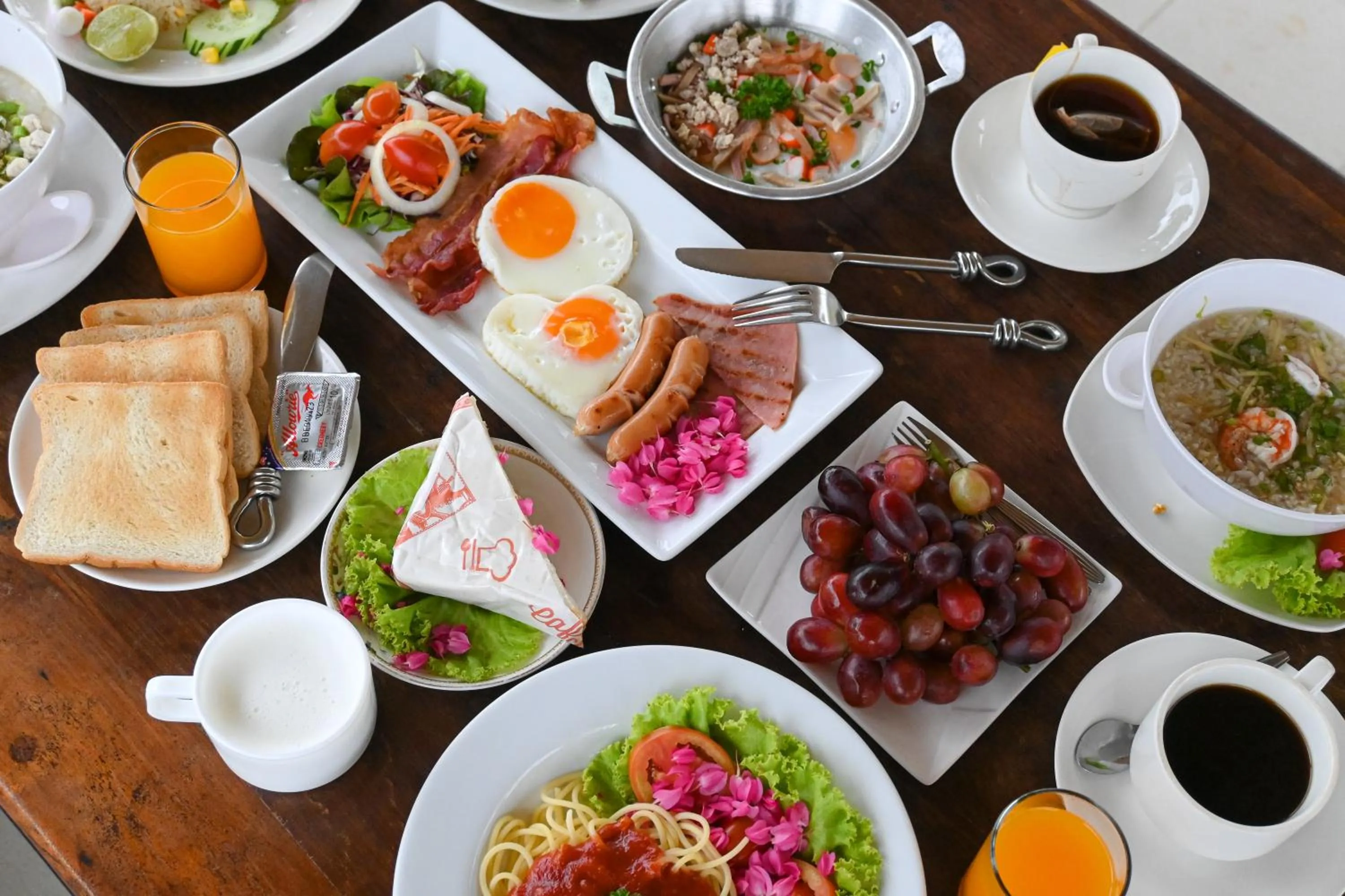 Breakfast in Swiss Valley Hip Resort