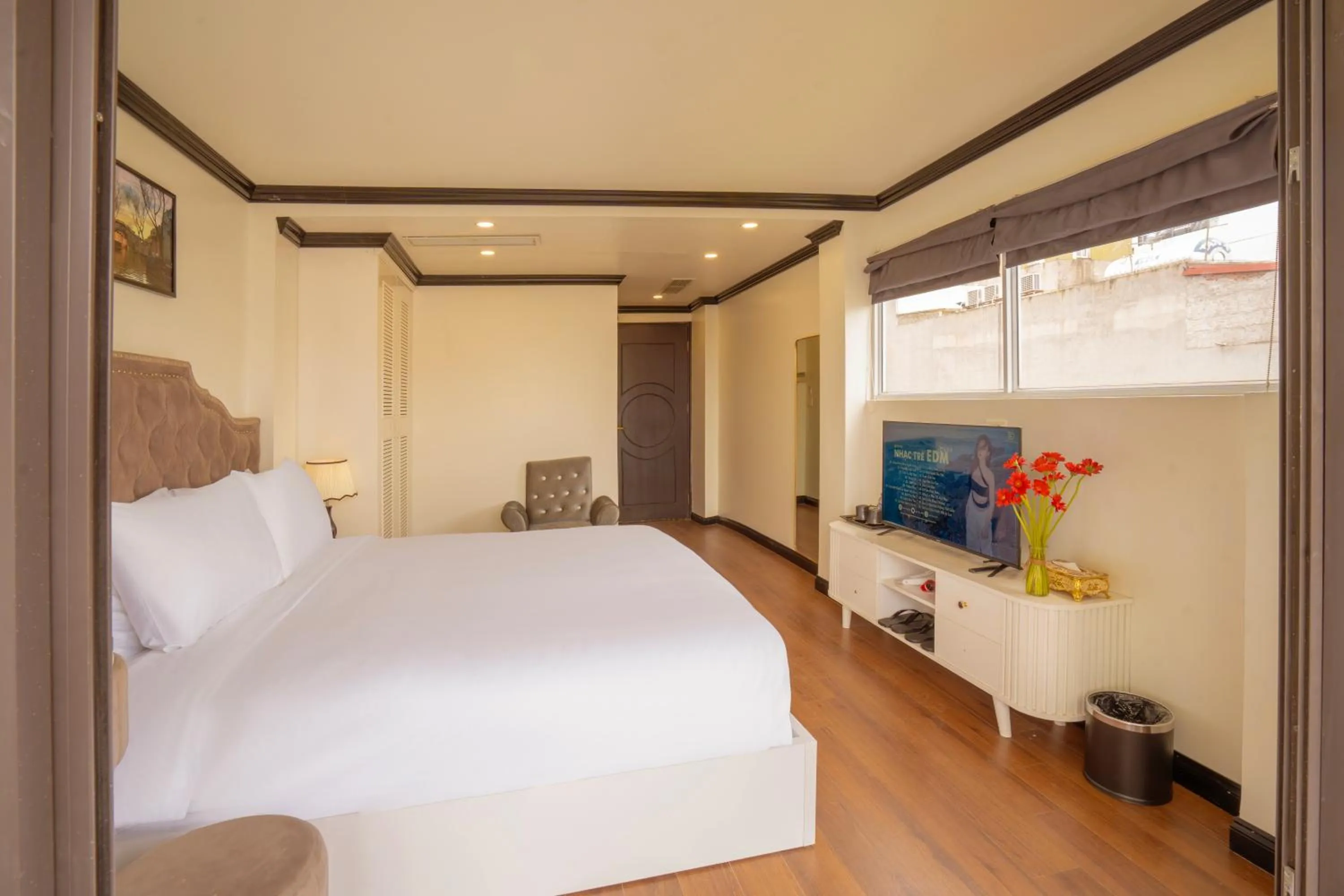 Bed in Du Palace Hotel & Travel