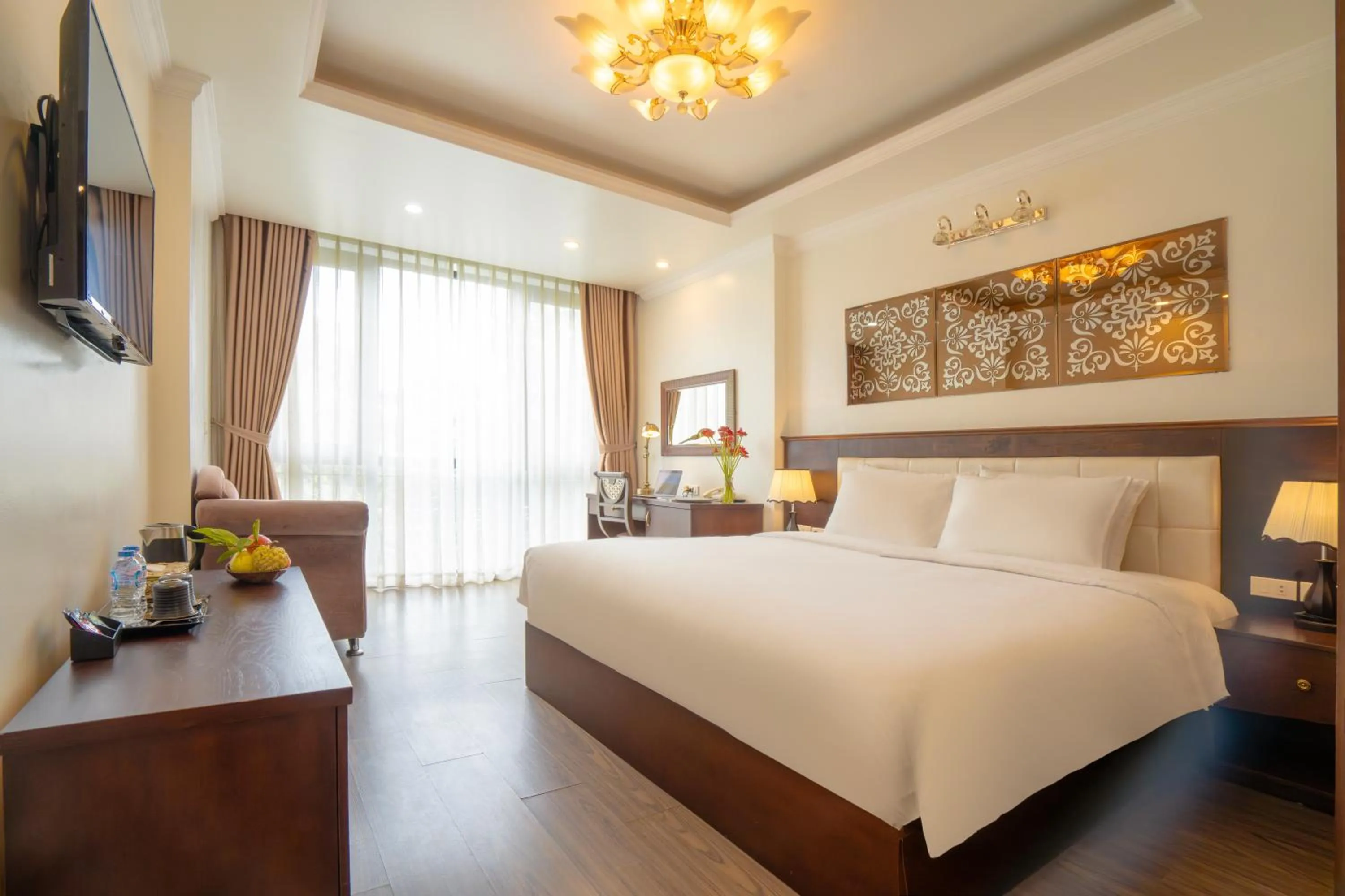 Communal lounge/ TV room, Bed in Du Palace Hotel & Travel