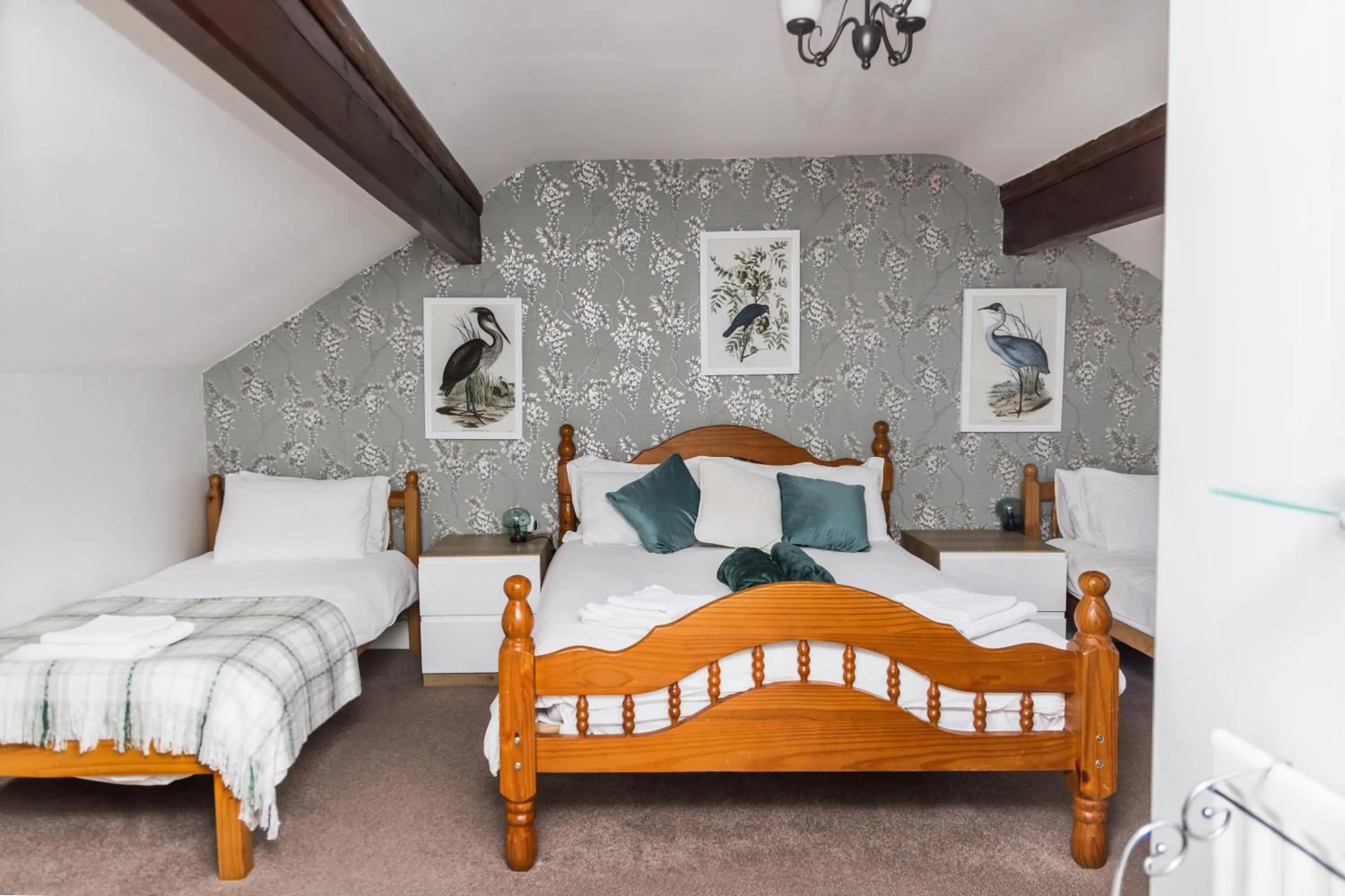 Bed in Denecrest Guest House