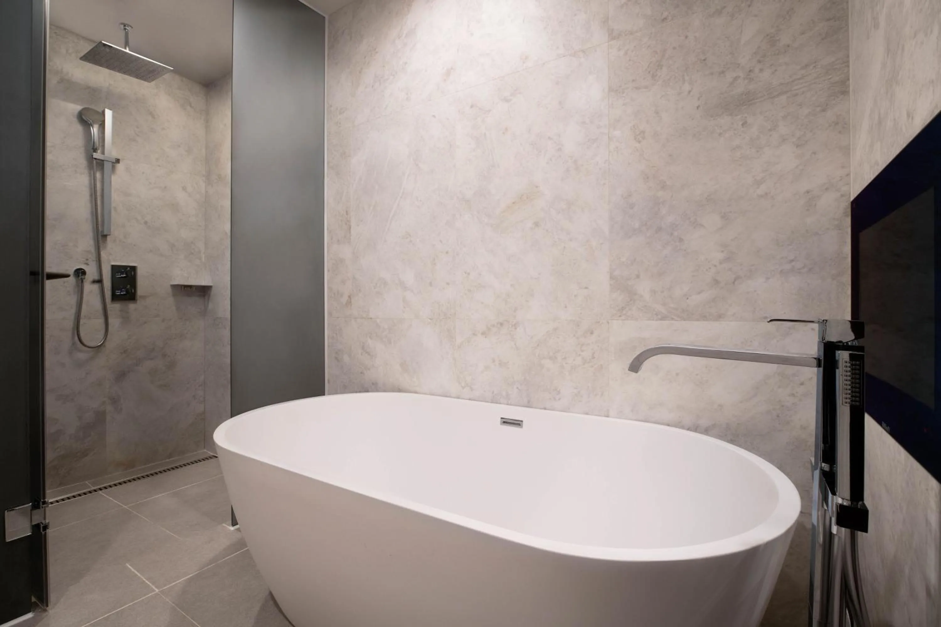 Bathroom in Four Points by Sheraton Seoul Gangnam