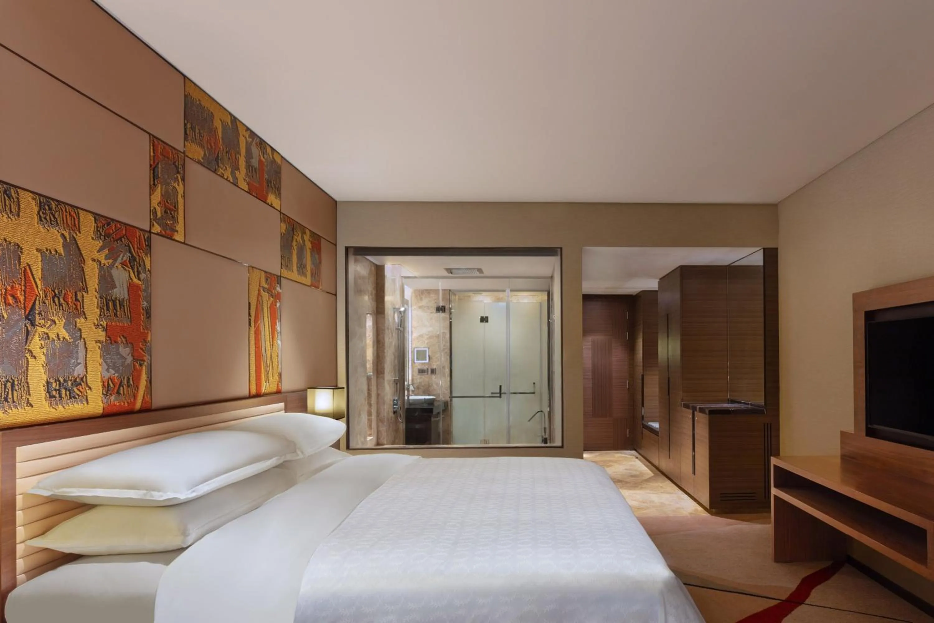 Photo of the whole room, Bed in Sheraton Grand Bengaluru Whitefield Hotel & Convention Center