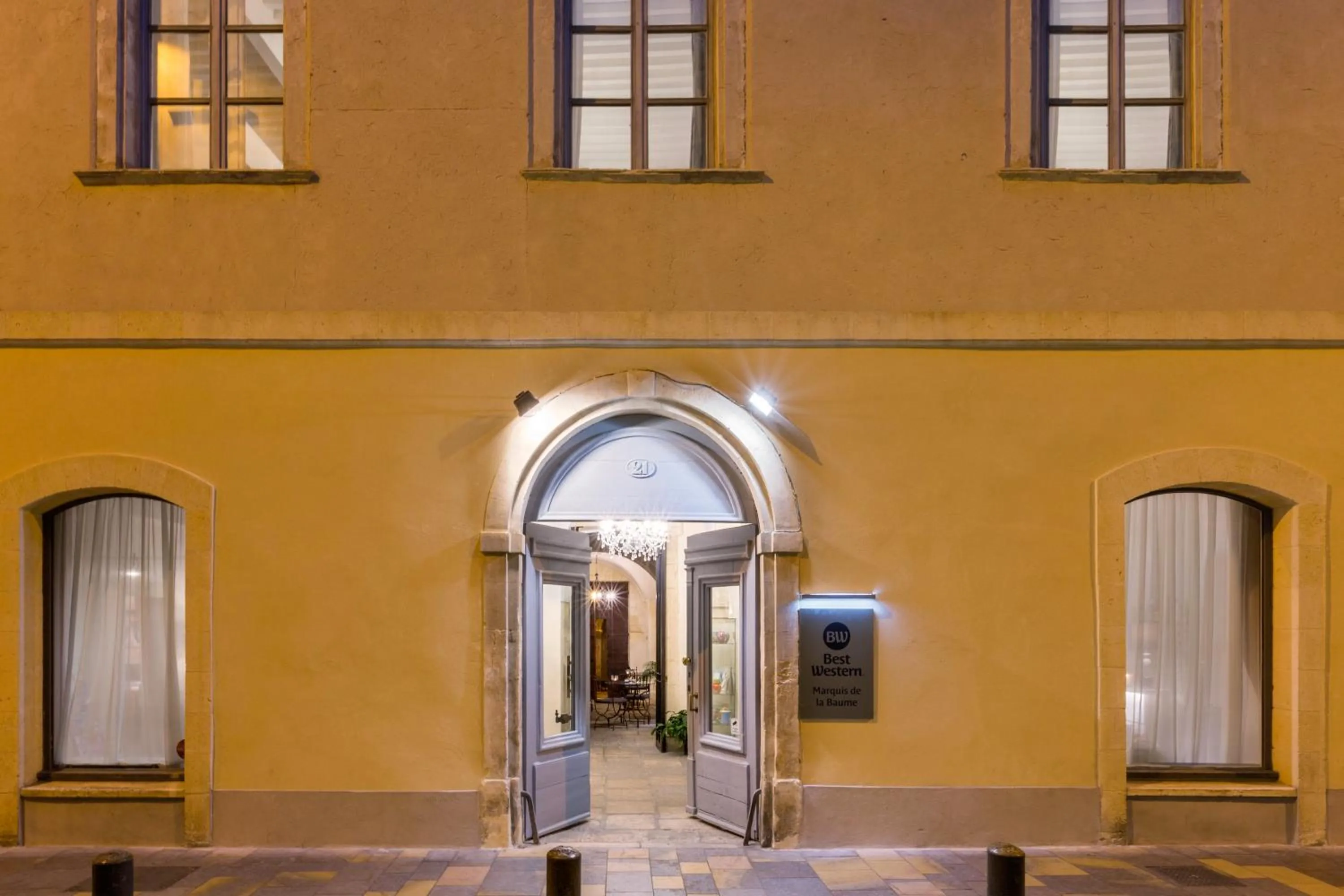 Facade/entrance in Best Western Marquis de la Baume
