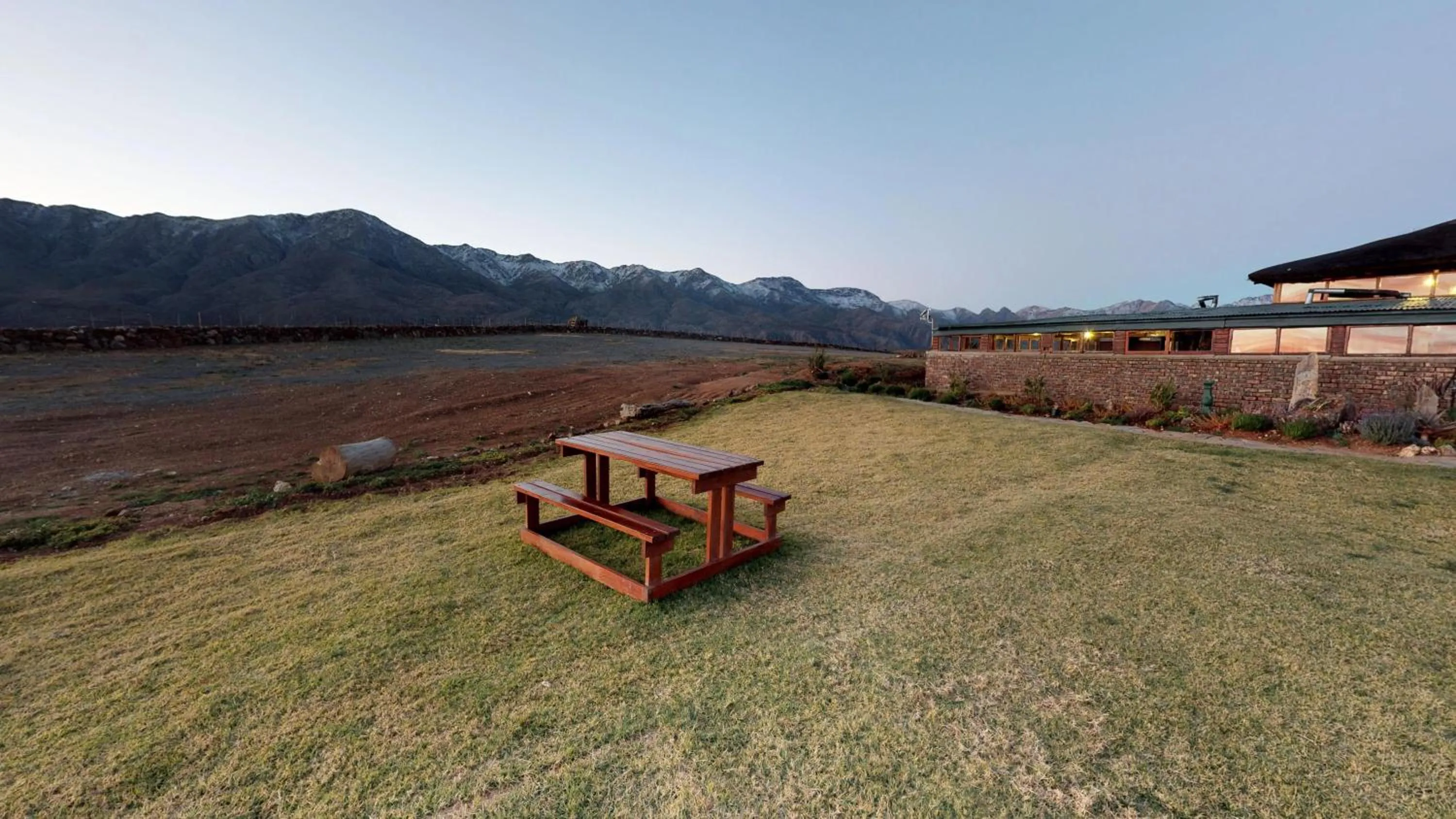 Natural landscape in Swartberg Pass Cottages - Kobus Se Gat