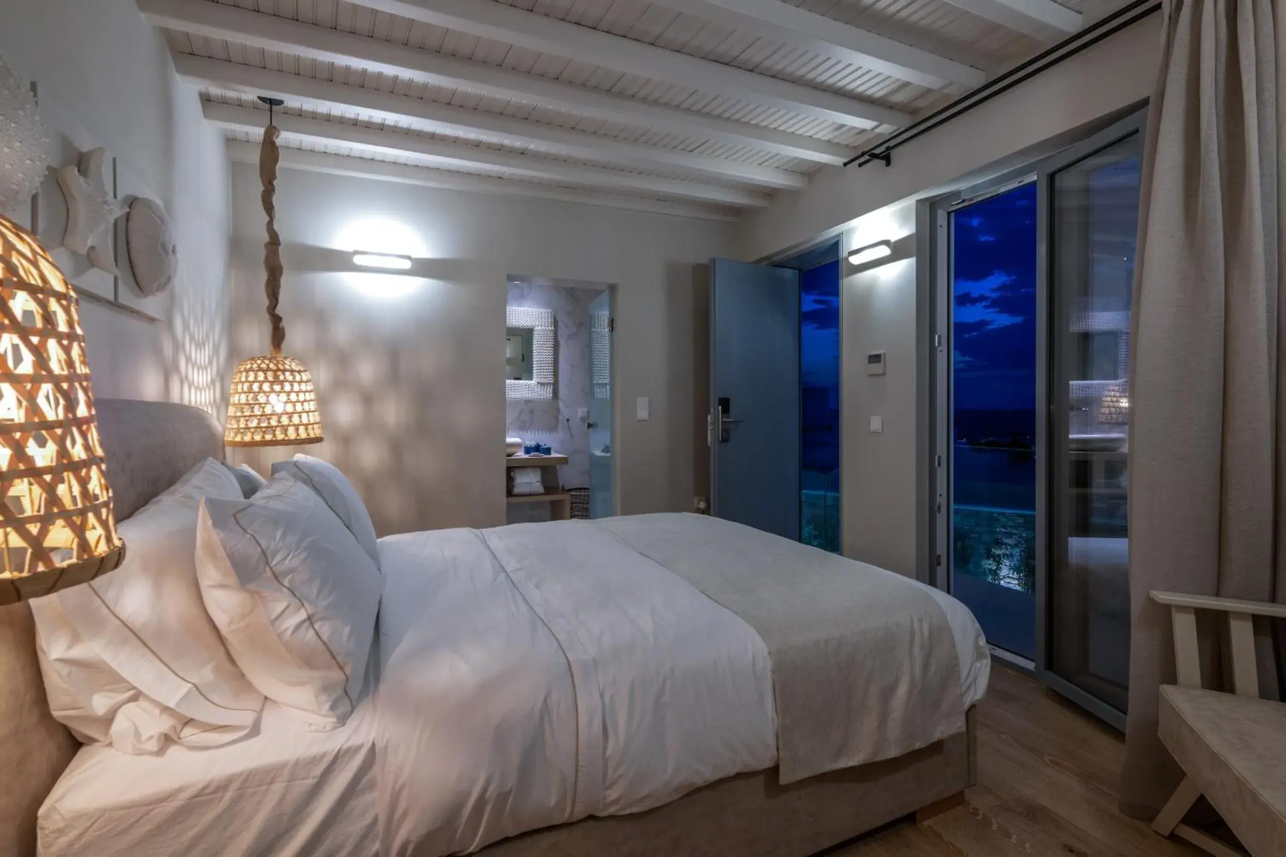 Superior Suite with Sea View in Oniro Suites Superior Suite with Sea View in Oniro Suites