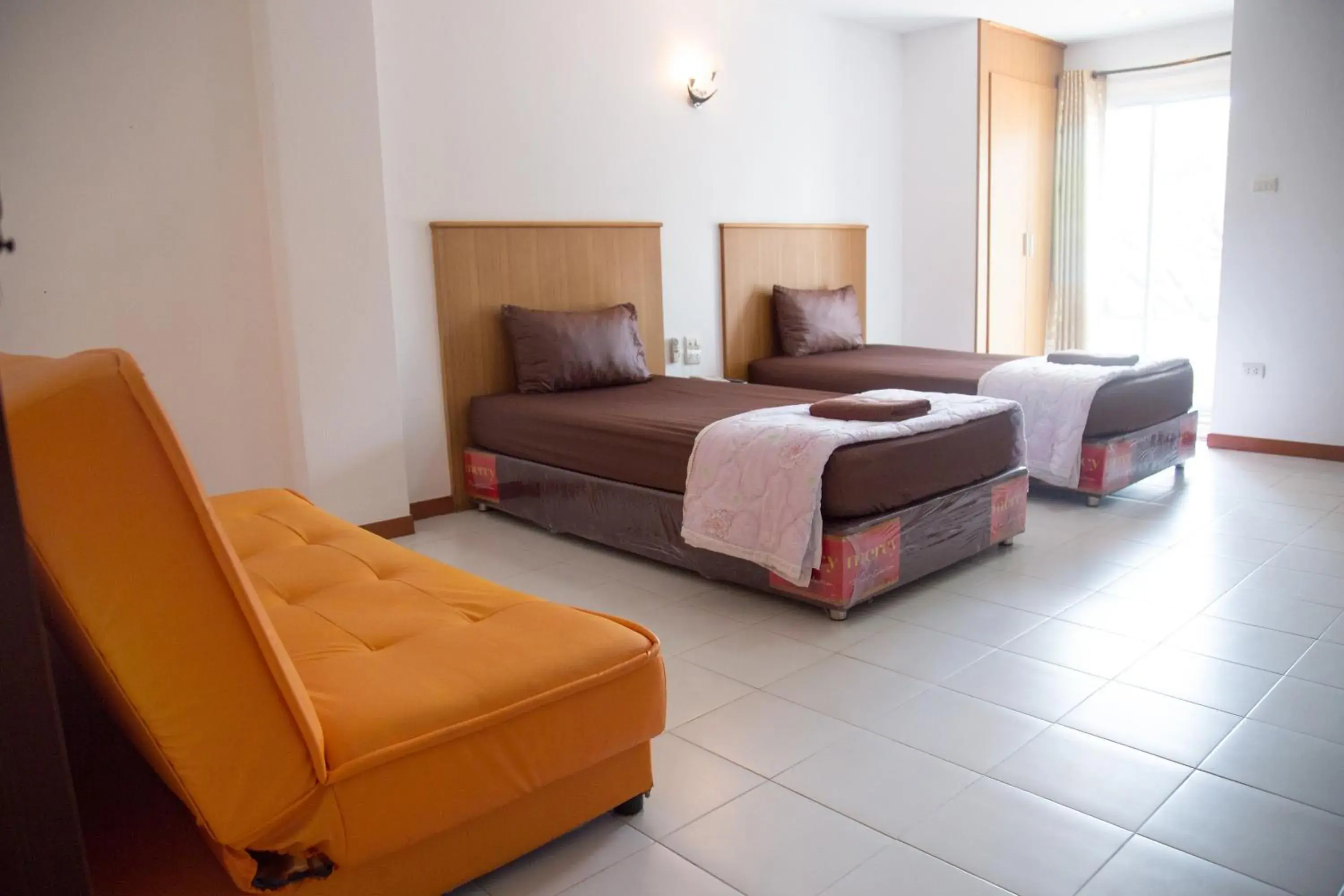 Standard Twin Room in BT Grand Condotel Standard Twin Room in BT Grand Condotel