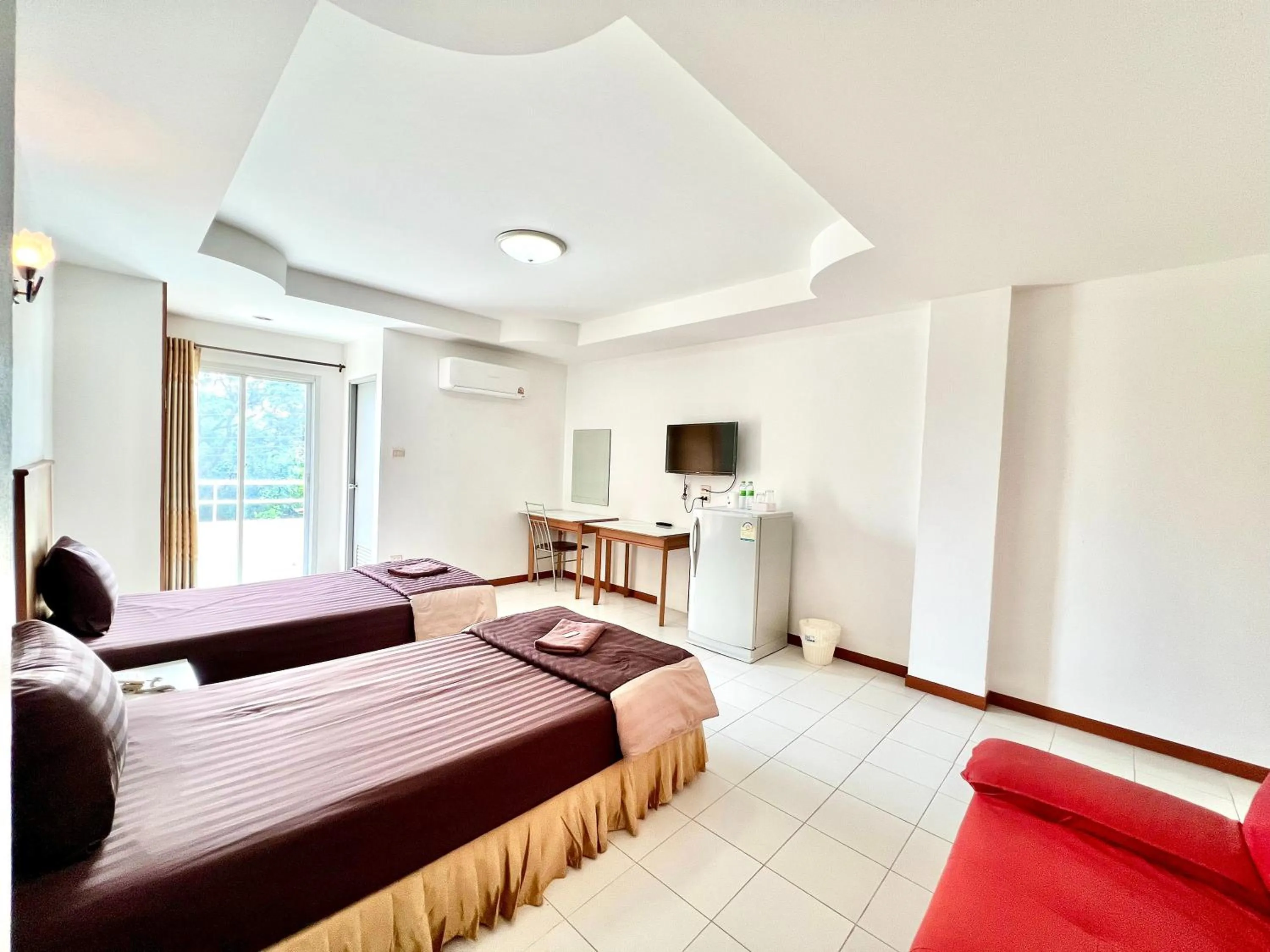 Bedroom, Bed in BT Grand Condotel