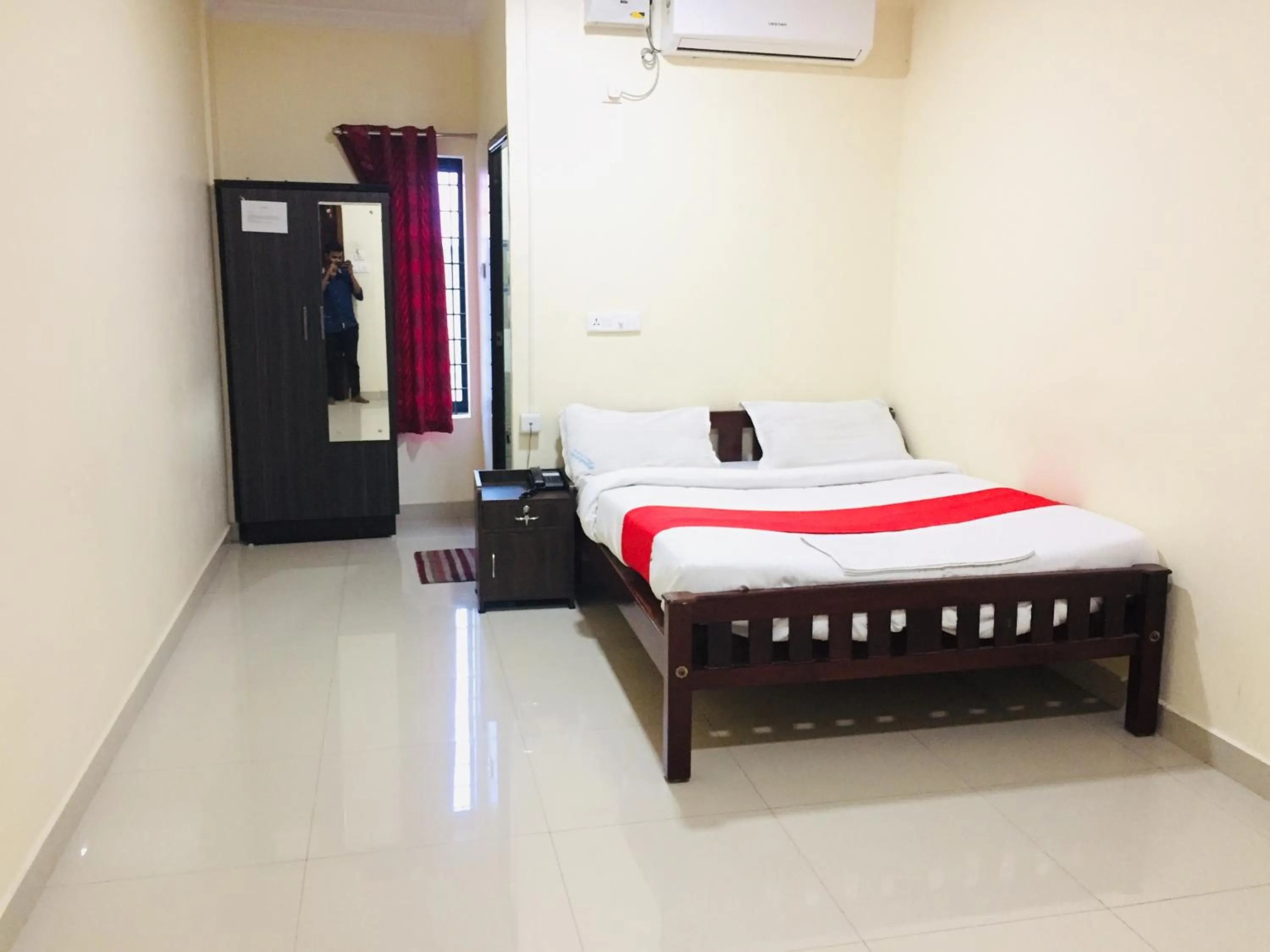 Bed in Brindavan Residency