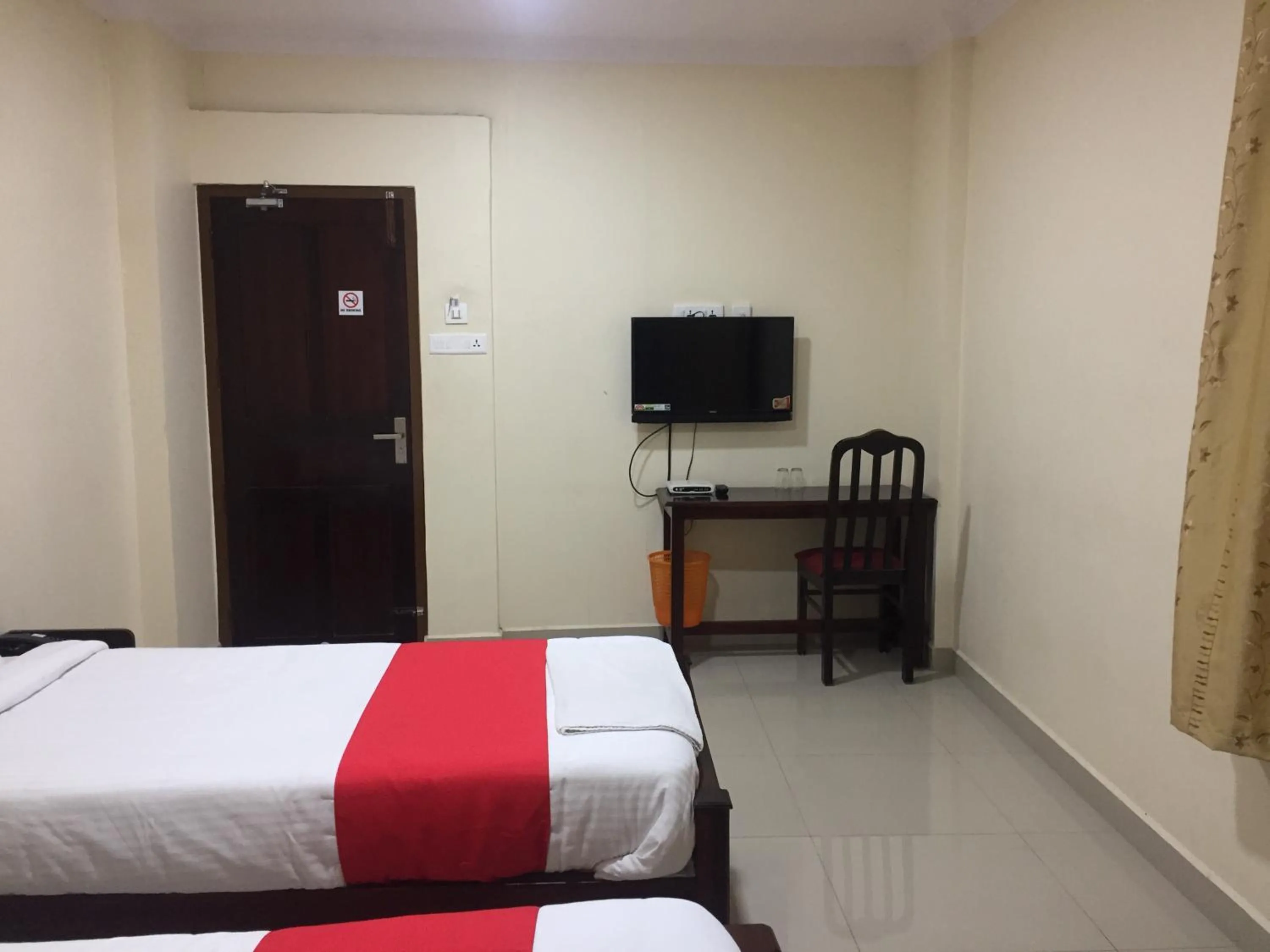 Bed in Brindavan Residency