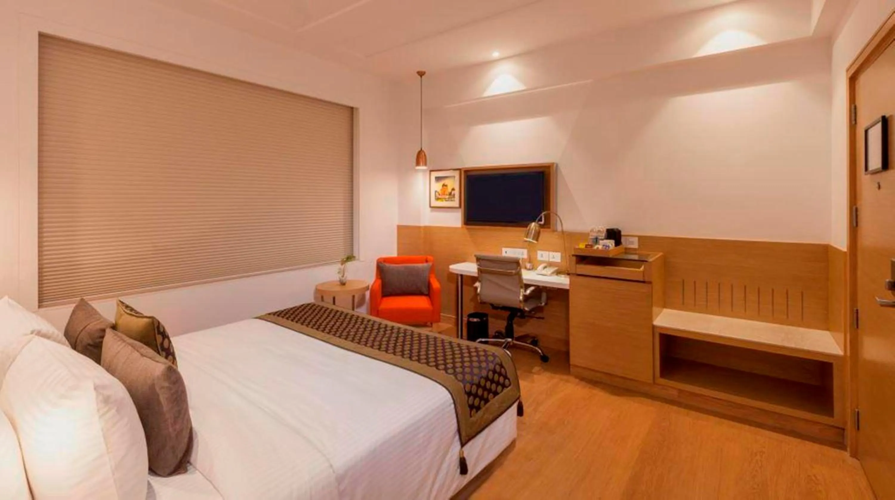 Bedroom, Bed in Lemon Tree Hotel Lucknow