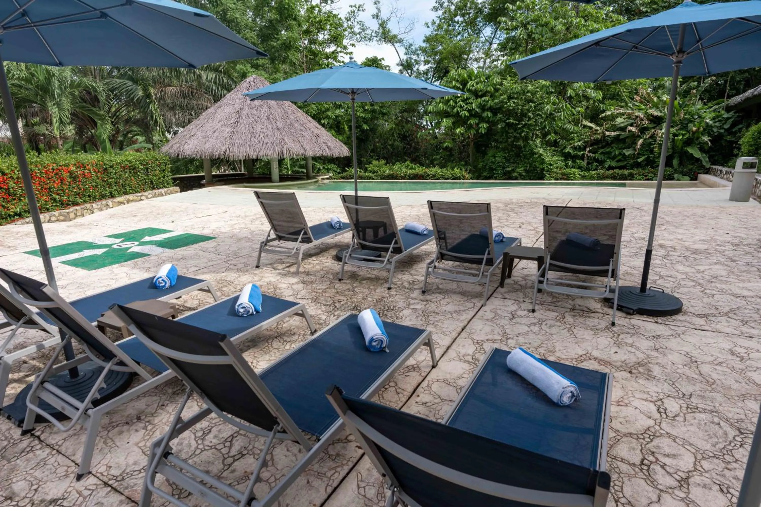Swimming pool in Hotel Villa Mercedes Palenque