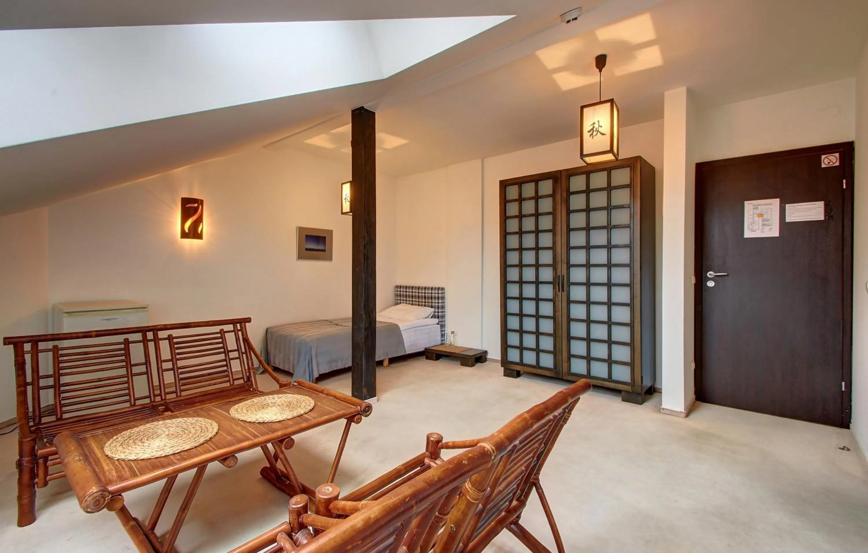 Photo of the whole room in Aerohotel