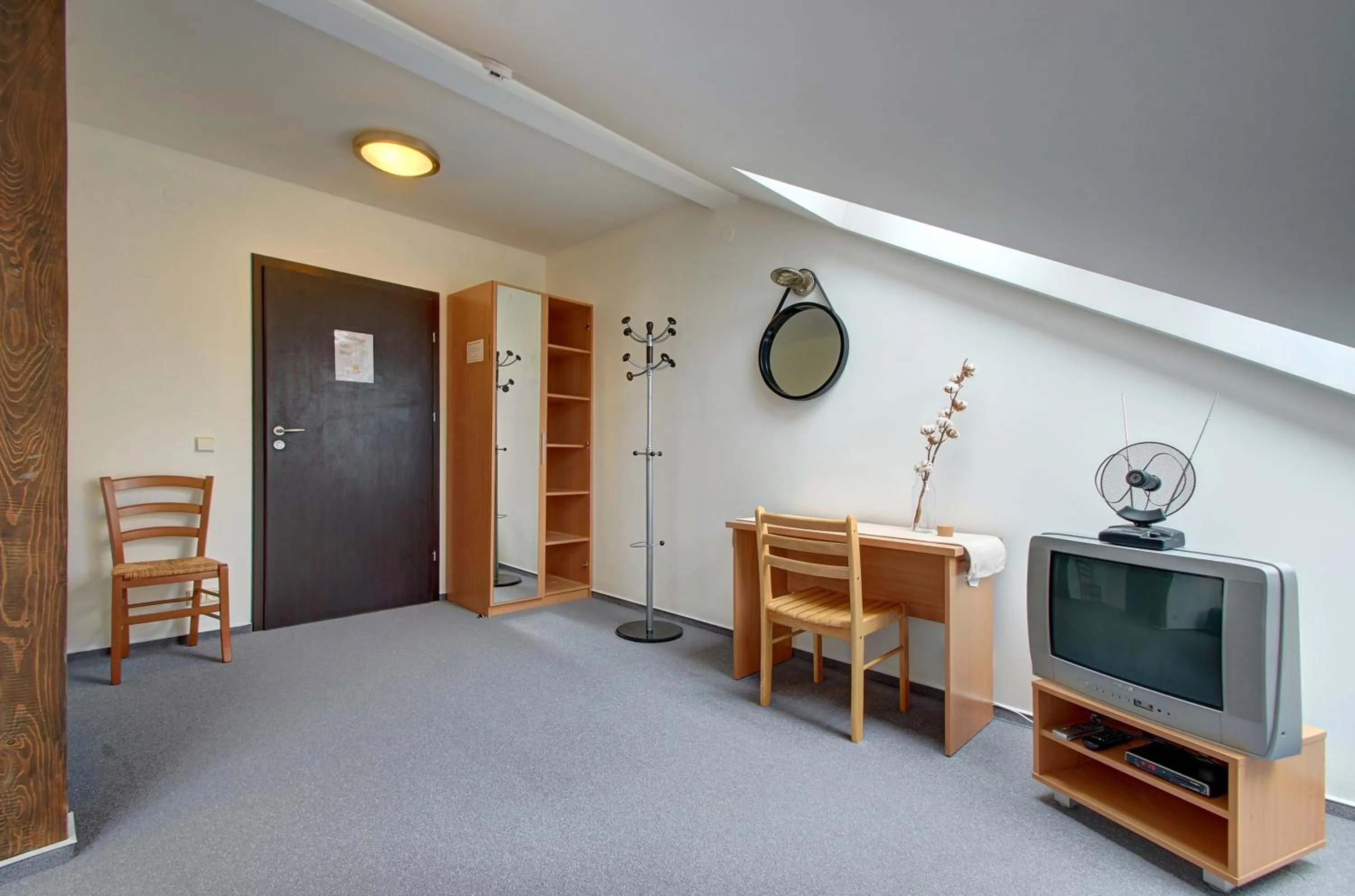 Photo of the whole room in Aerohotel