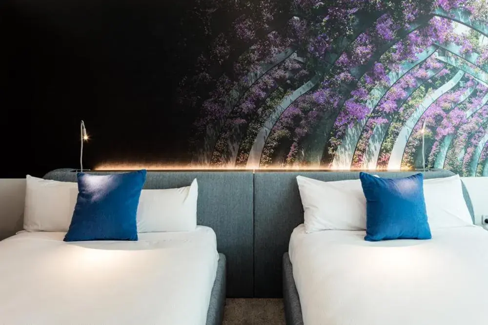 Superior 'N' Room with Two Double Beds in Novotel Brisbane South Bank Superior 'N' Room with Two Double Beds in Novotel Brisbane South Bank