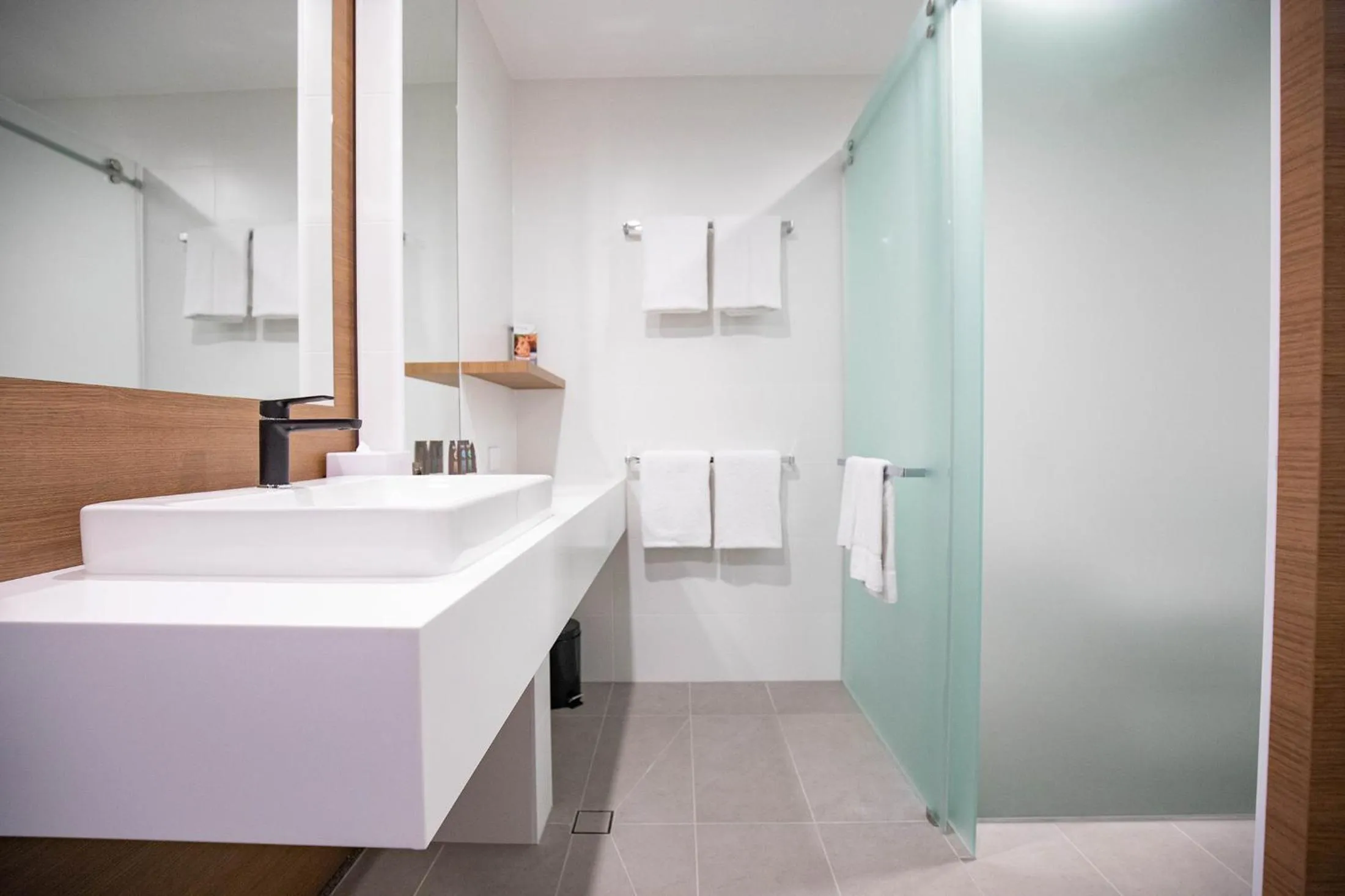 Shower in Novotel Brisbane South Bank