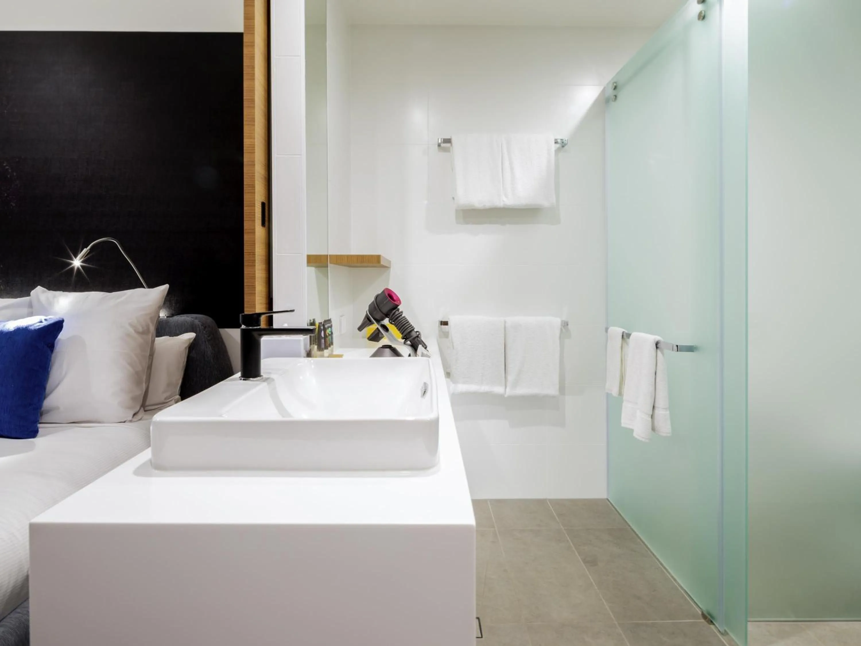 Bathroom in Novotel Brisbane South Bank