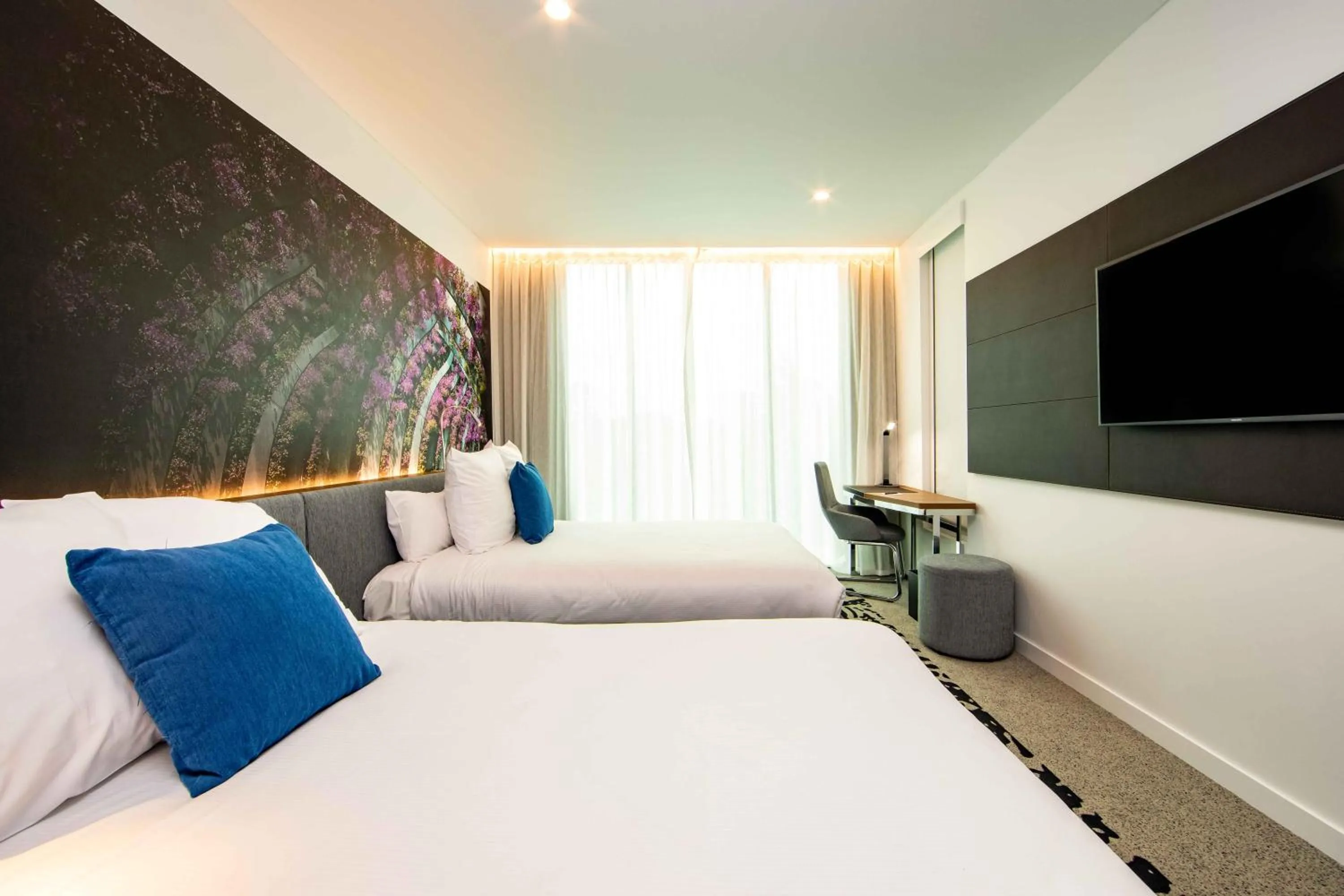 Bed in Novotel Brisbane South Bank