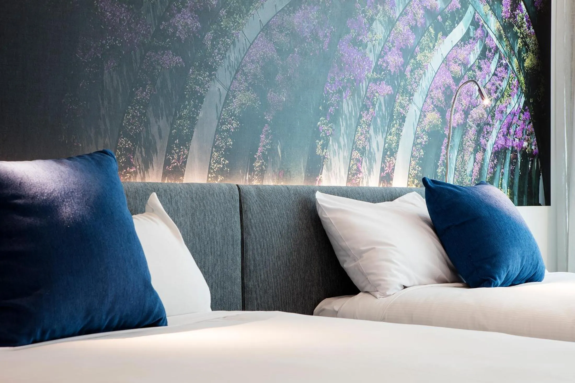 Bed in Novotel Brisbane South Bank