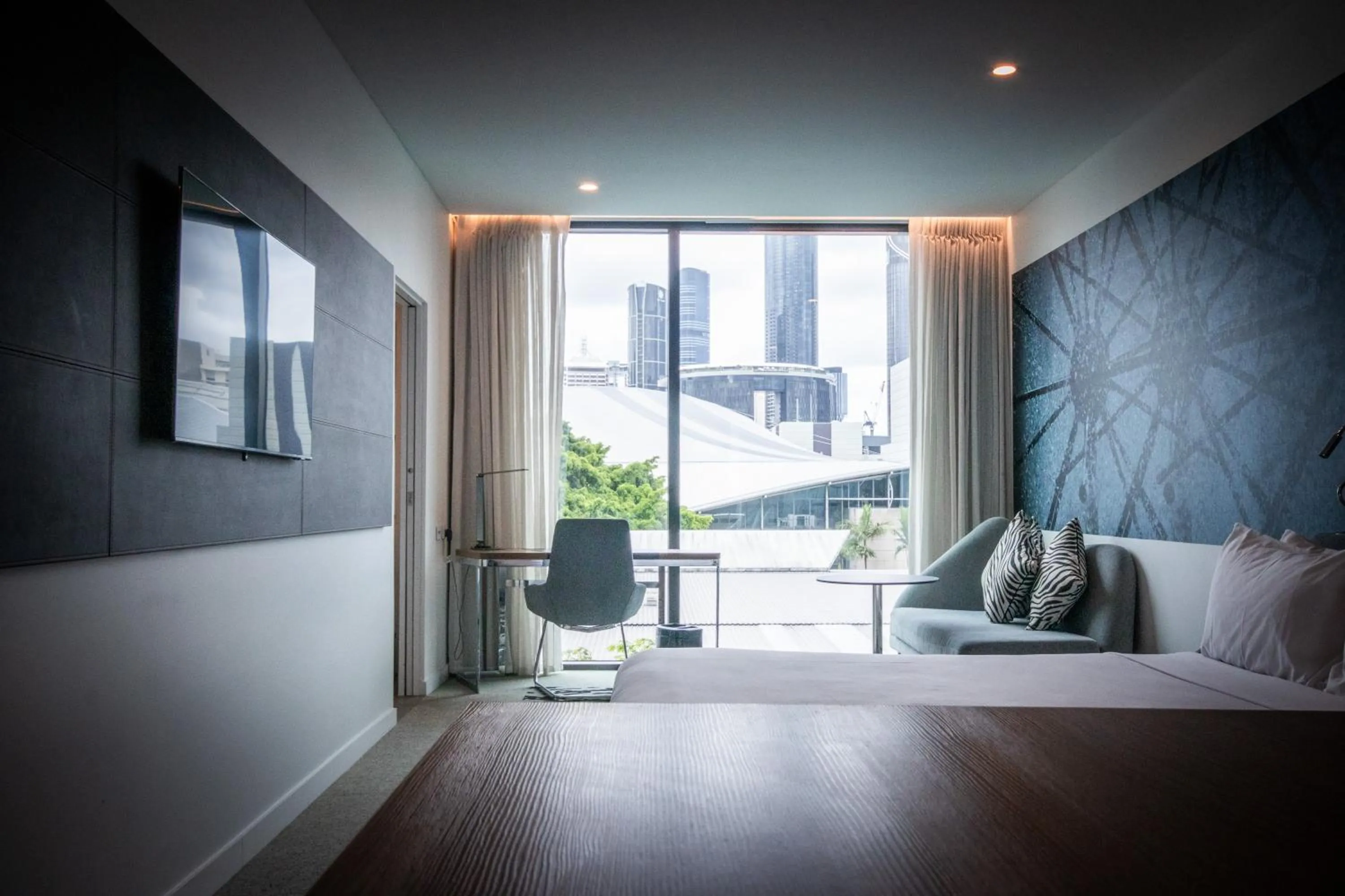 Bed in Novotel Brisbane South Bank