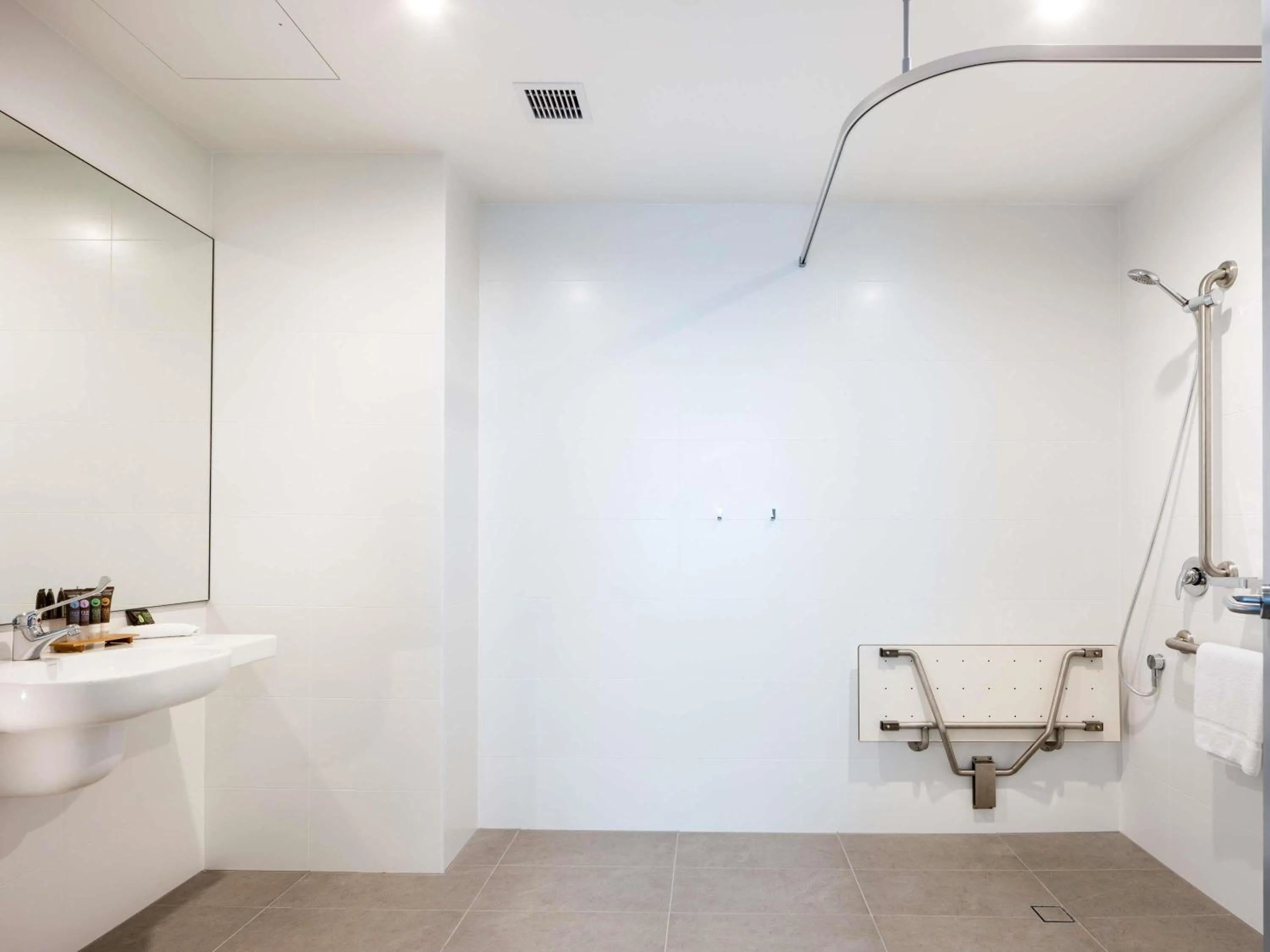 Bathroom in Novotel Brisbane South Bank