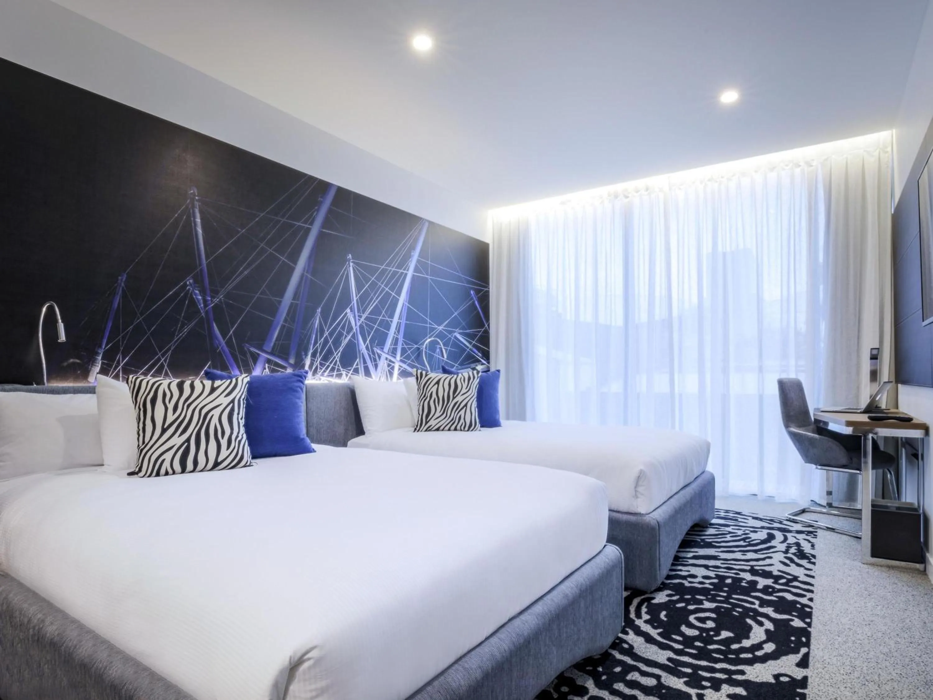 Bedroom, Bed in Novotel Brisbane South Bank