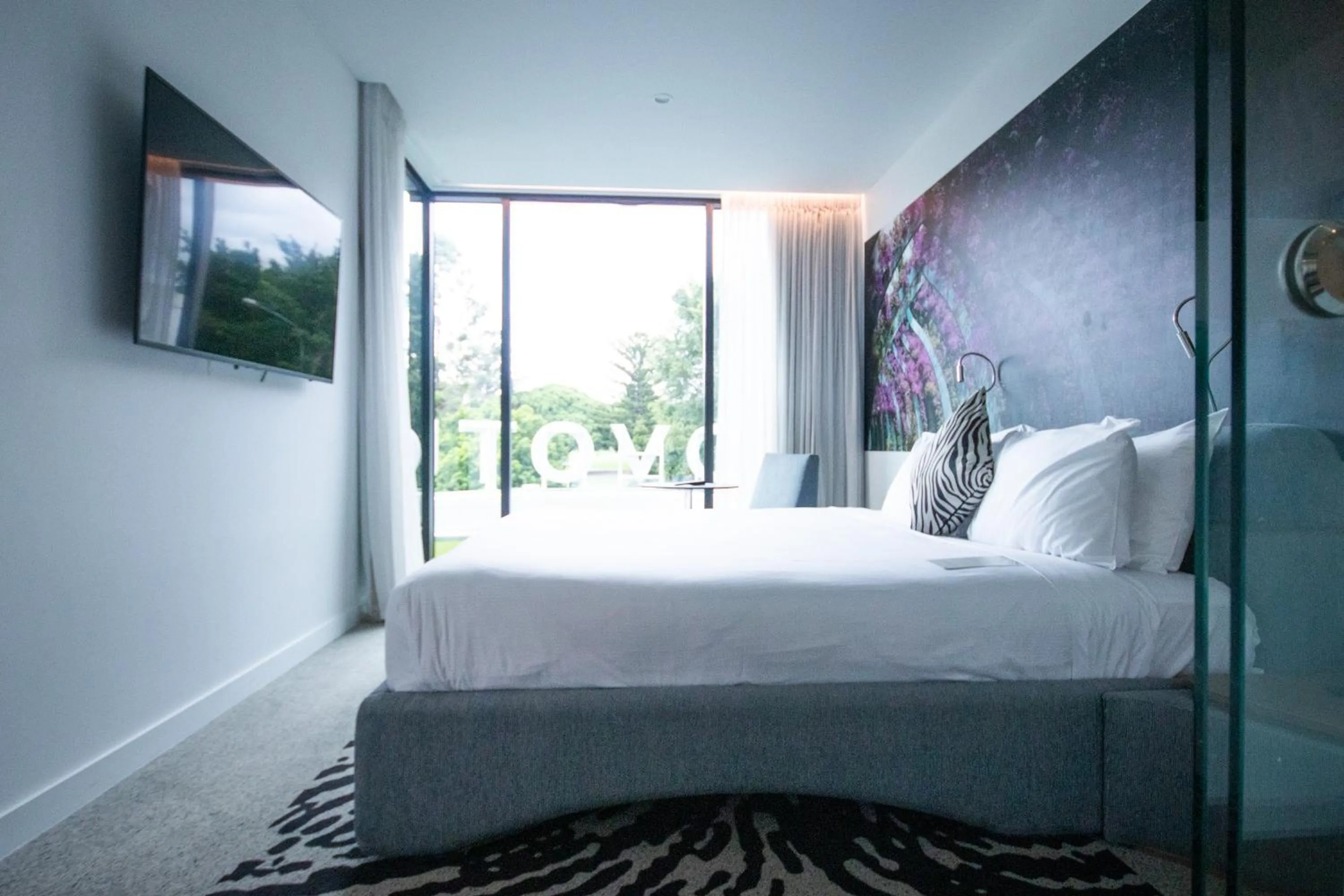 Bed in Novotel Brisbane South Bank