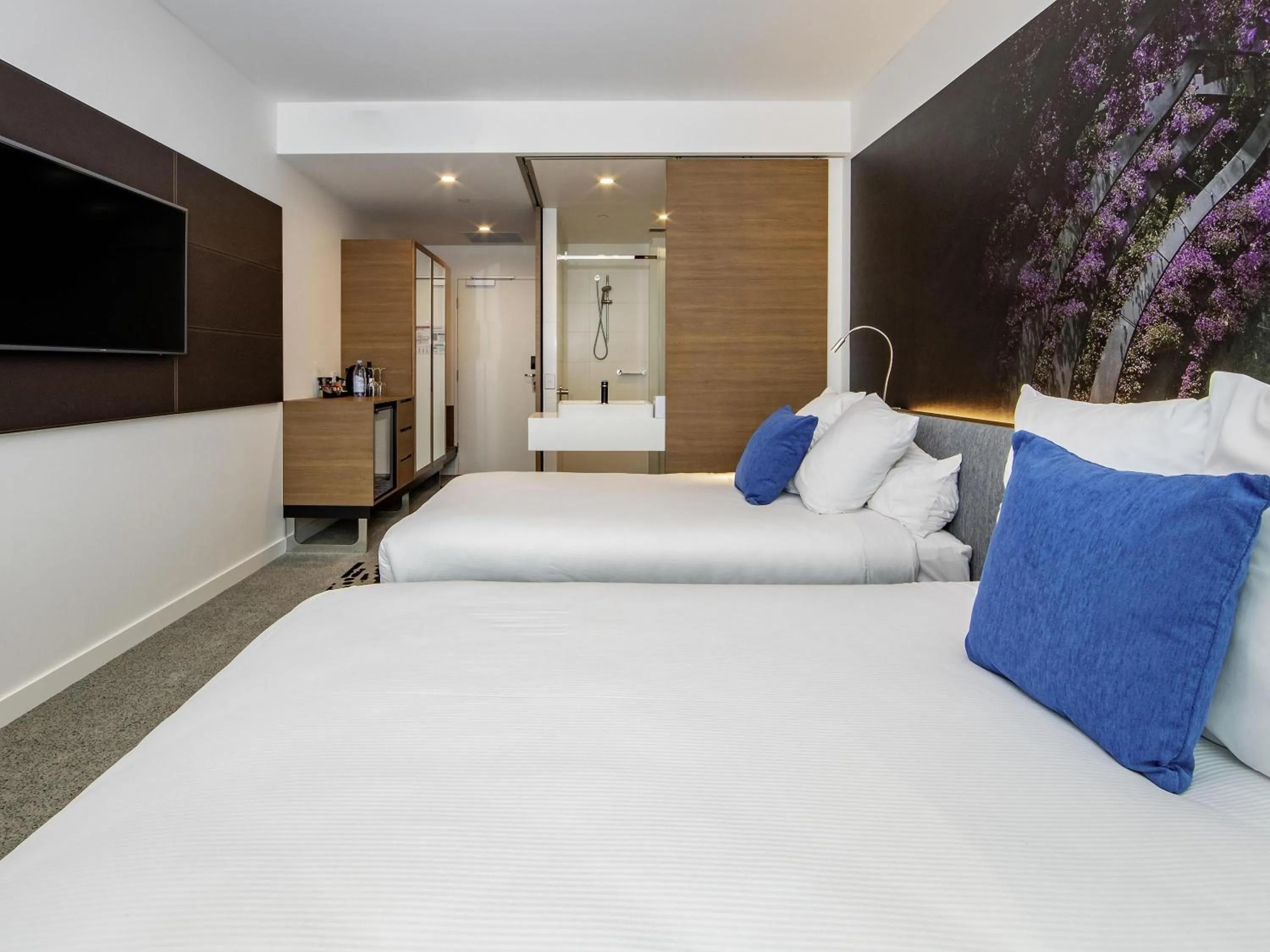 Bedroom, Bed in Novotel Brisbane South Bank