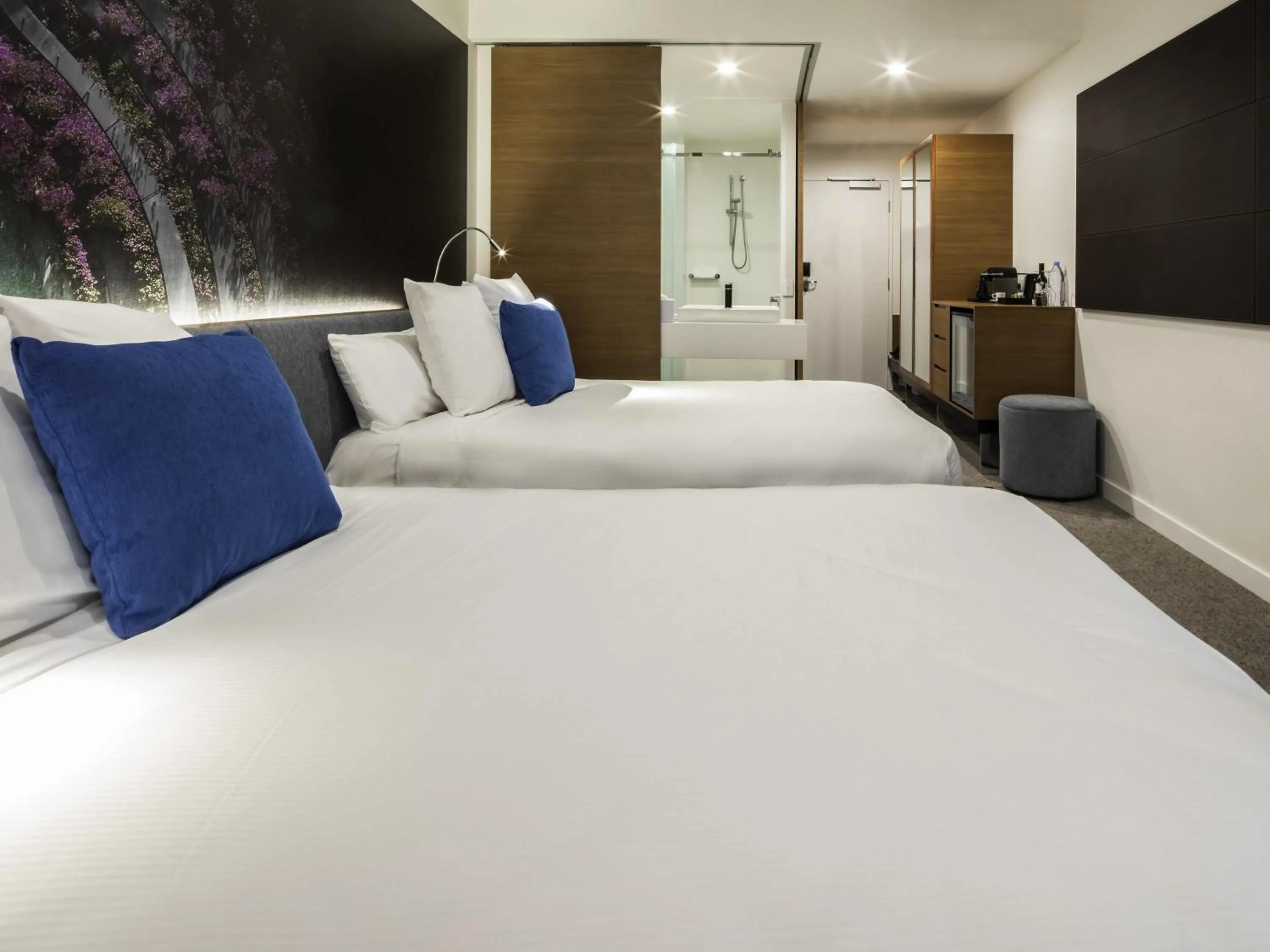 Bedroom, Bed in Novotel Brisbane South Bank