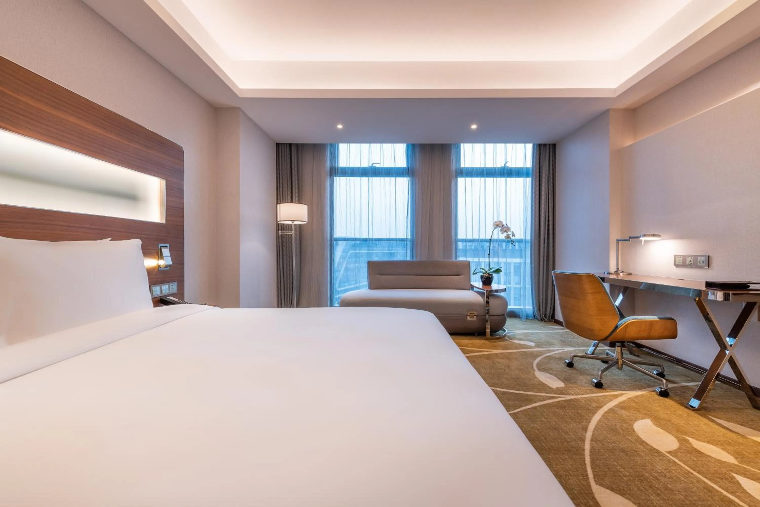 Bed in Novotel Shanghai Hongqiao