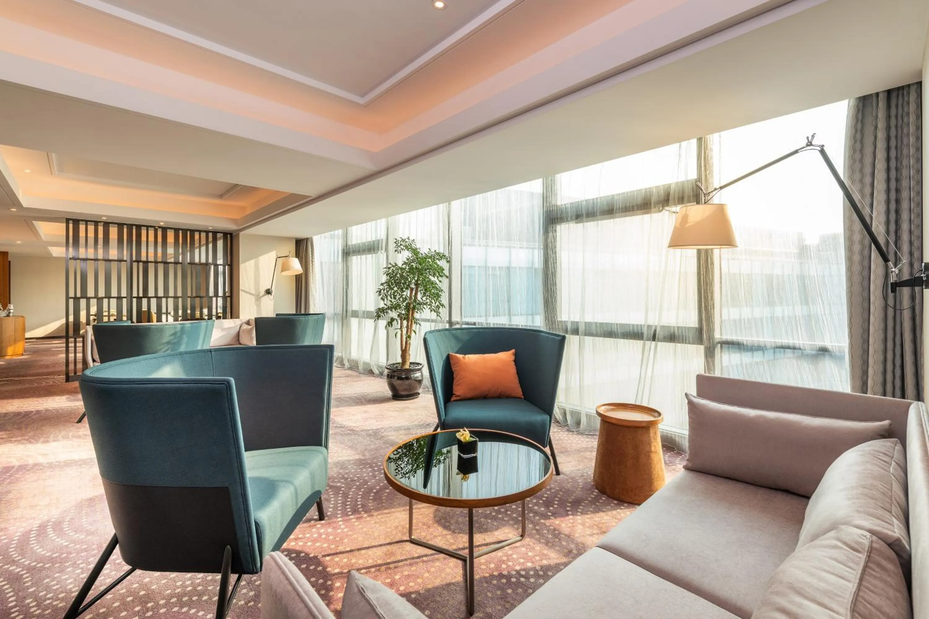 Lounge or bar in Novotel Shanghai Hongqiao